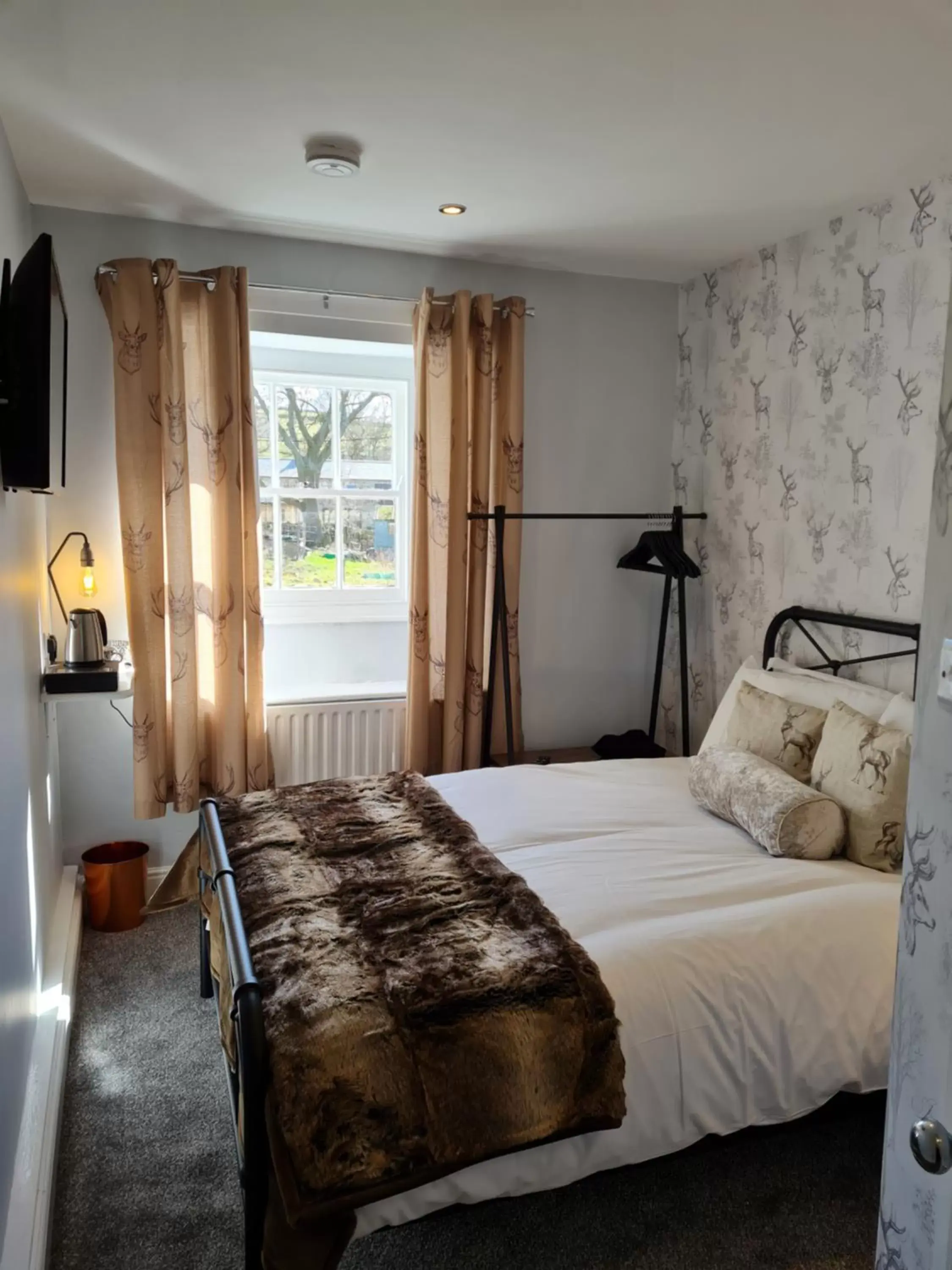 Small Double Room in Bolton arms downholme Small Double Room in Bolton arms downholme