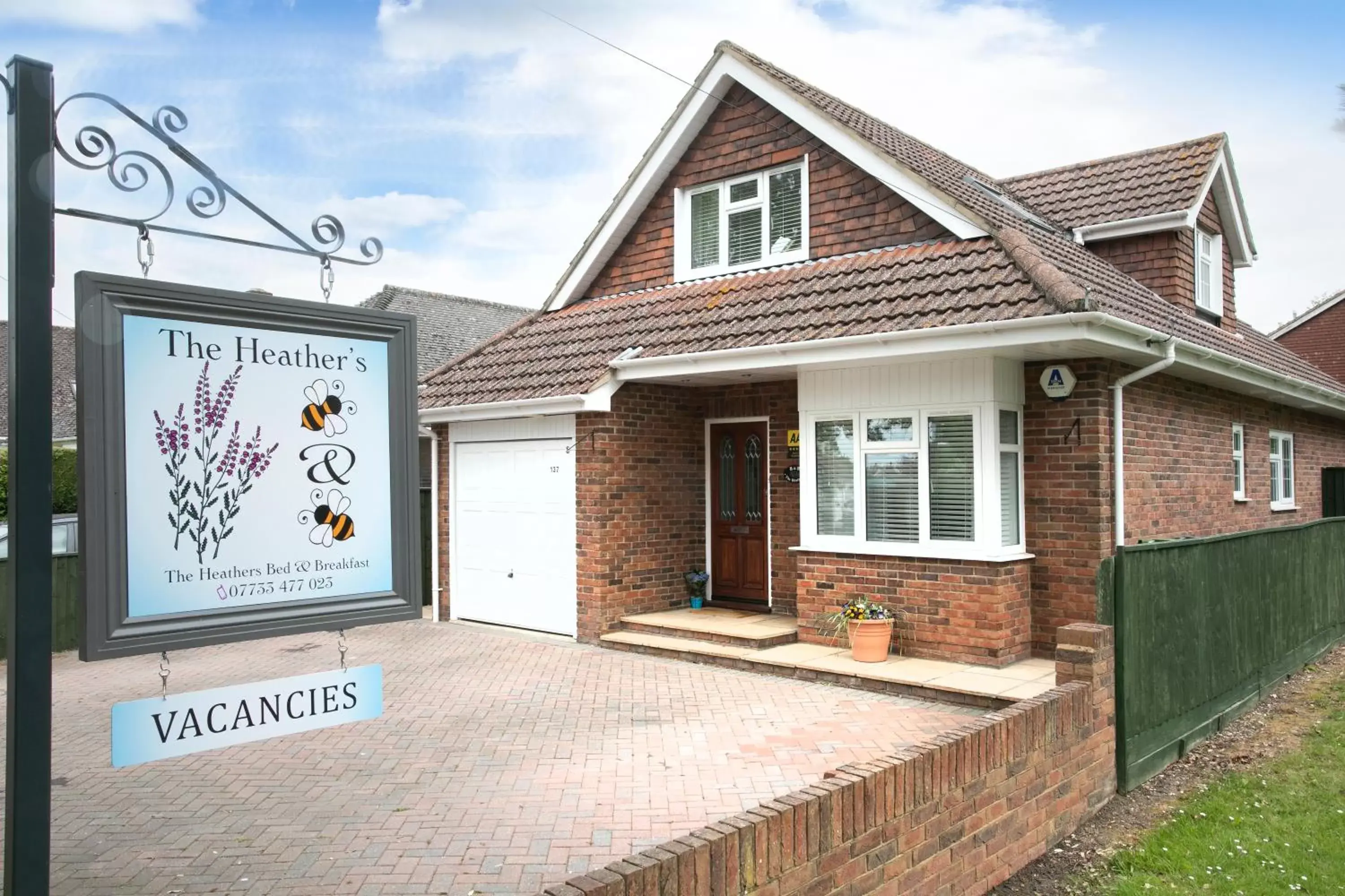 Property building, Property Logo/Sign in The Heather's Bed and Breakfast Property building, Property Logo/Sign in The Heather's Bed and Breakfast