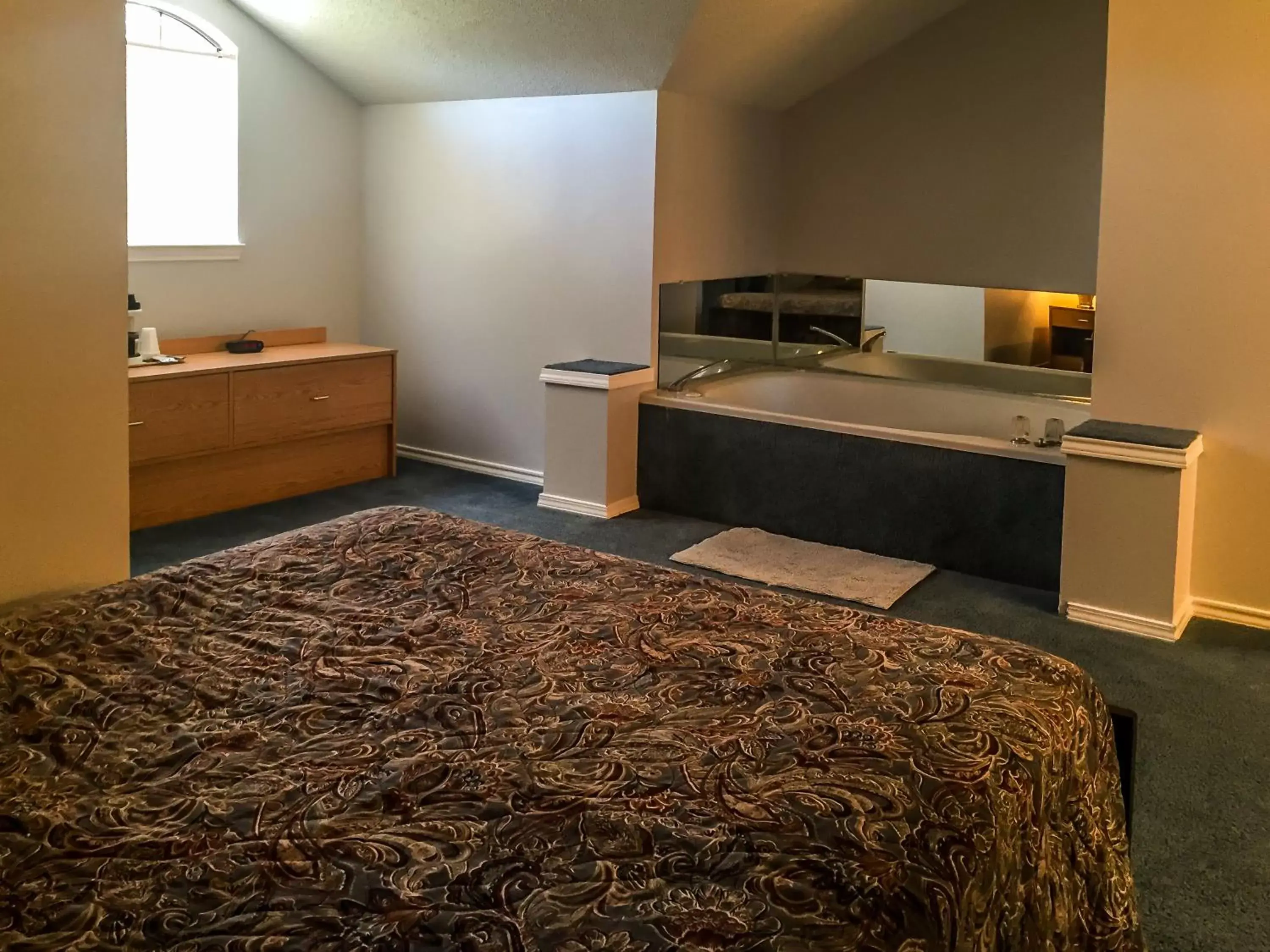 Junior Suite in Bent Tree Motel Junior Suite in Bent Tree Motel