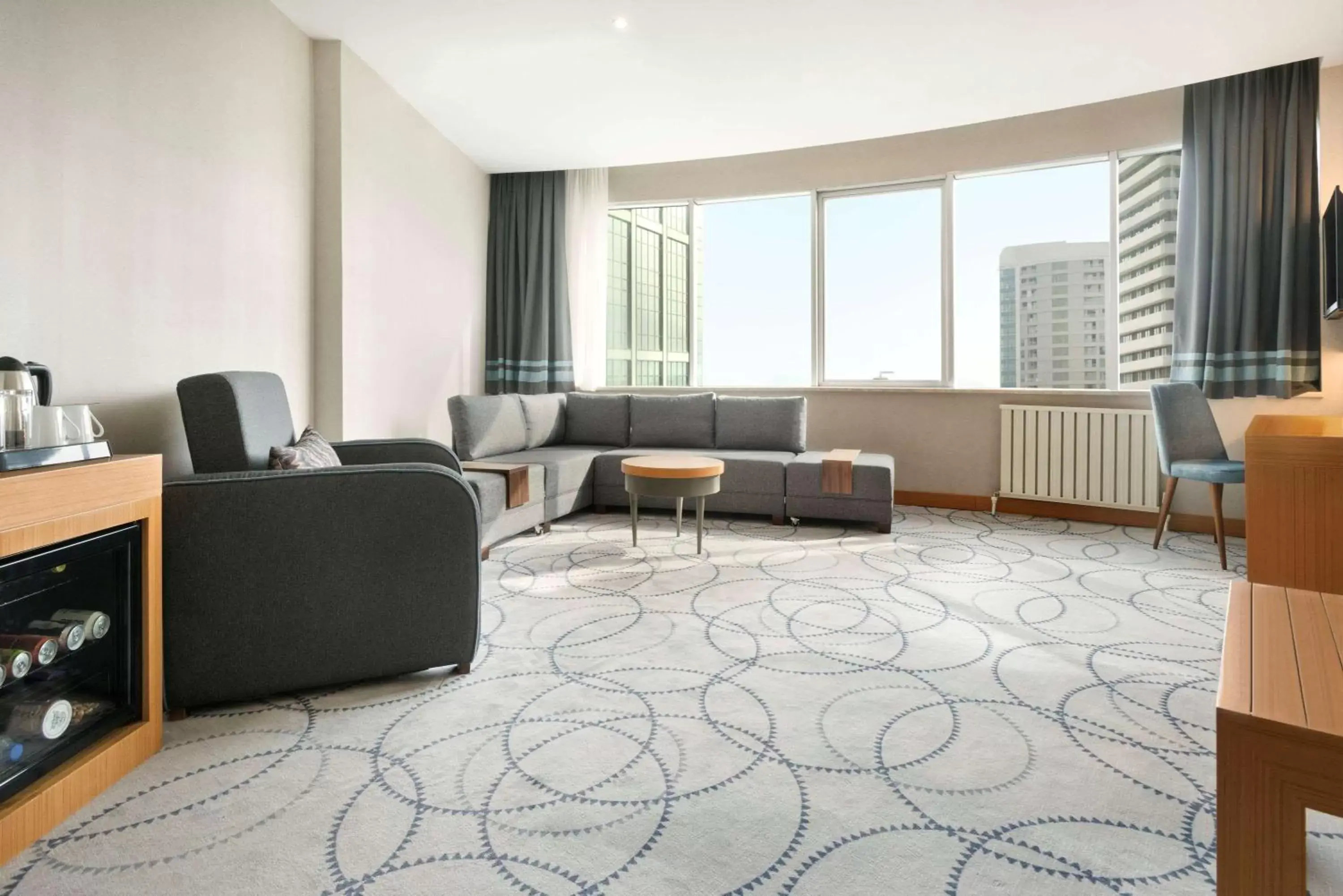 Business King Suite - Smoking in Ramada By Wyndham Nilufer Bursa Business King Suite - Smoking in Ramada By Wyndham Nilufer Bursa