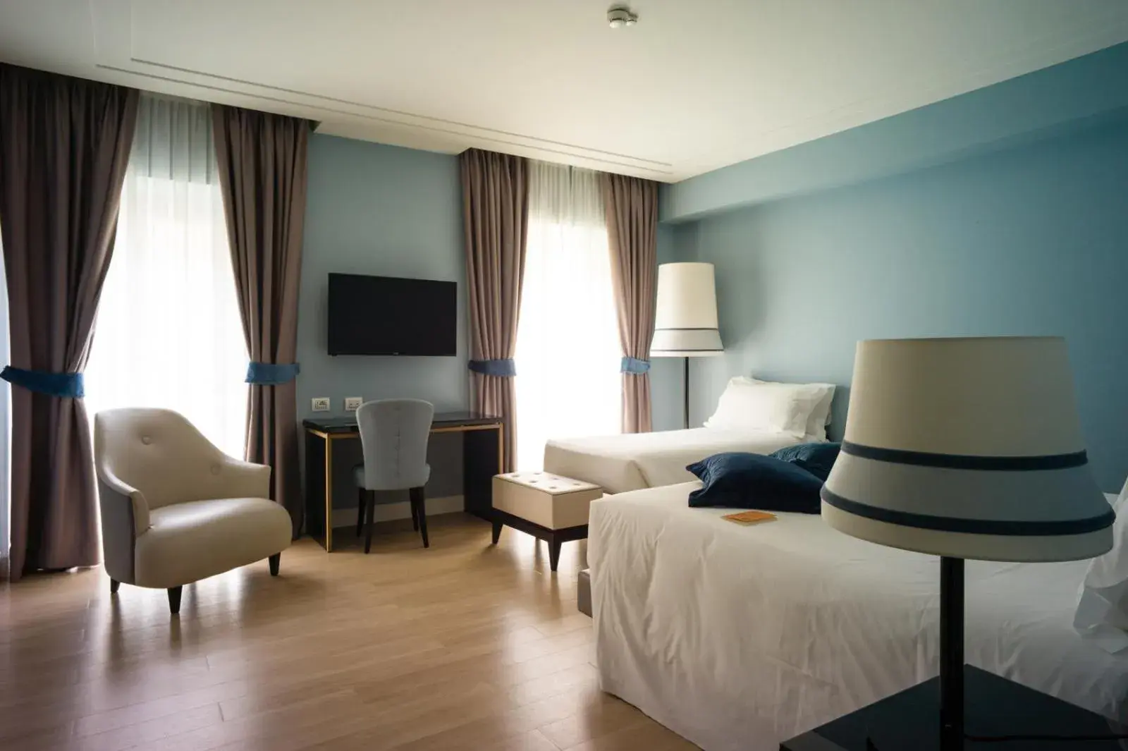 Double or Twin Room with Extra Bed in Turin Palace Hotel Double or Twin Room with Extra Bed in Turin Palace Hotel