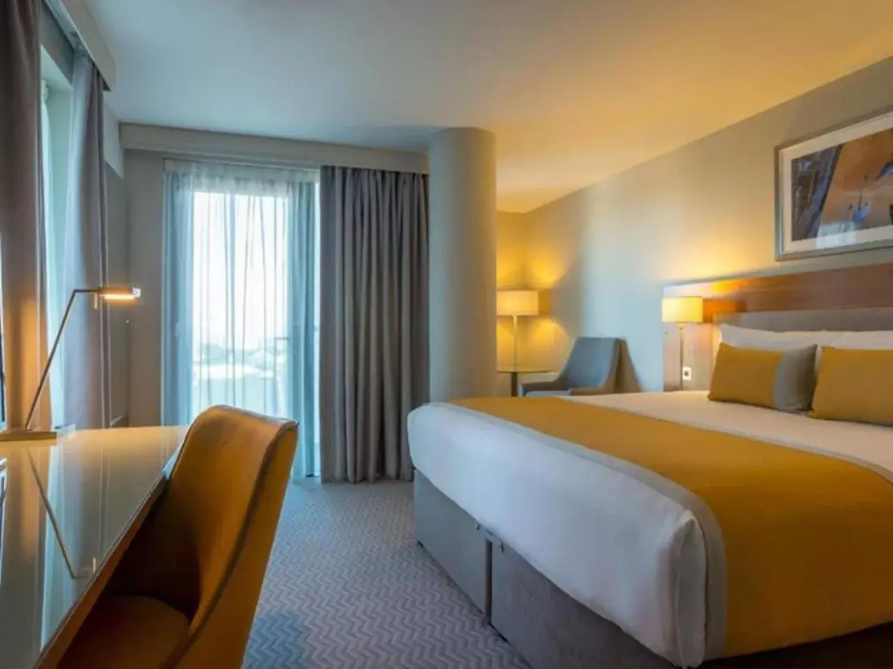 Executive King Room in Maldron Hotel Tallaght Executive King Room in Maldron Hotel Tallaght