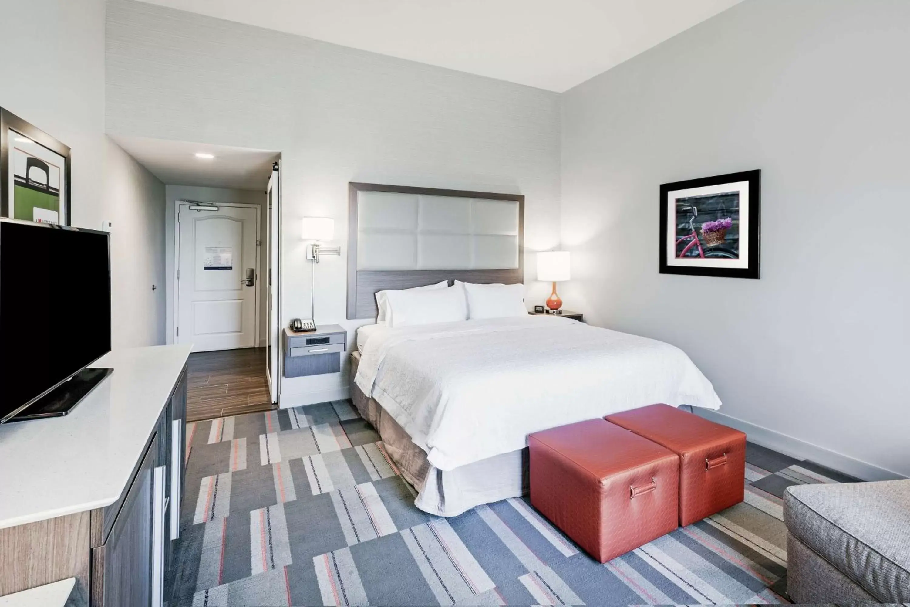 King Room - Hearing Accessible in Hampton Inn North Little Rock McCain Mall, AR King Room - Hearing Accessible in Hampton Inn North Little Rock McCain Mall, AR