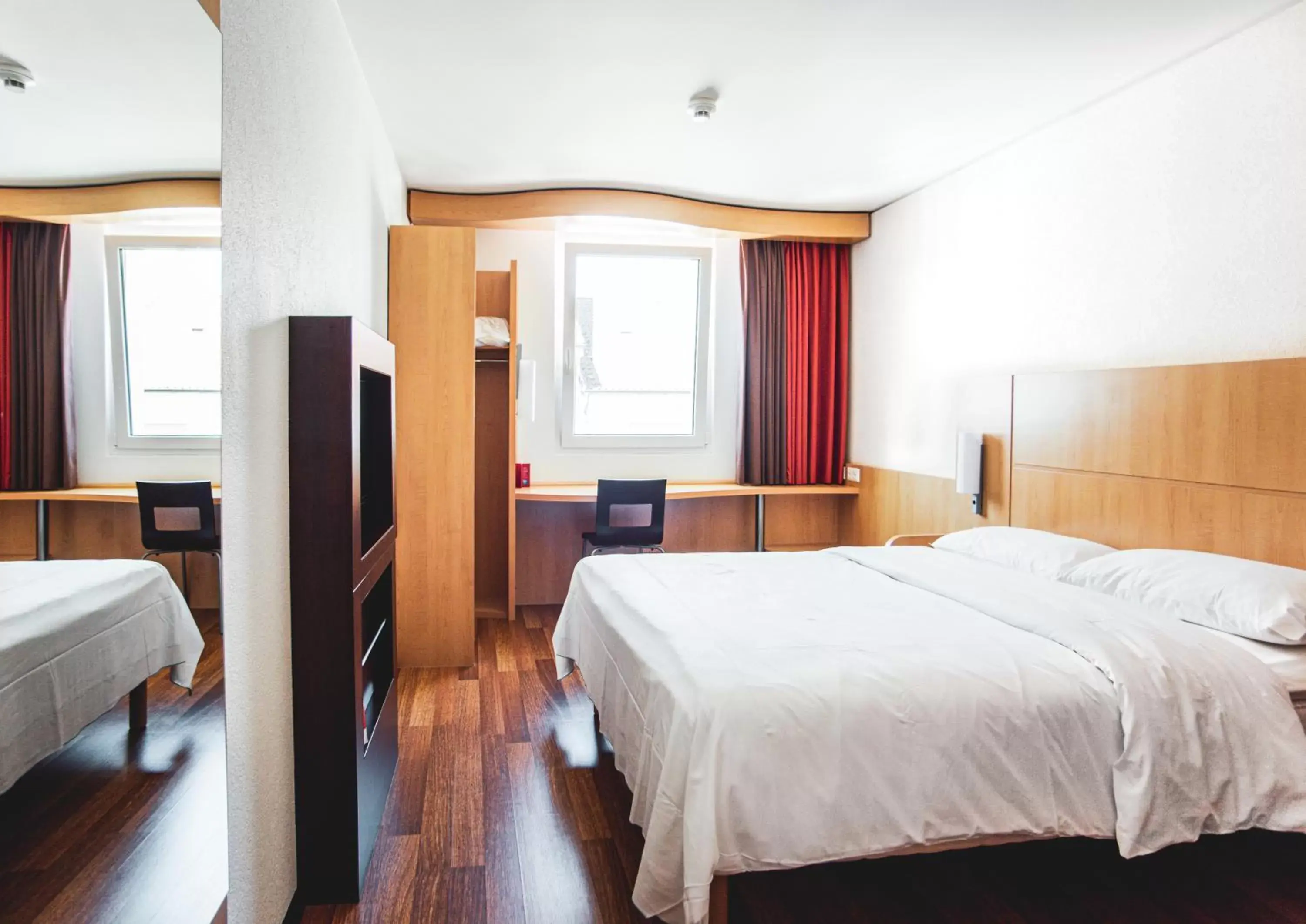 Standard Double Room in ibis Delémont Standard Double Room in ibis Delémont