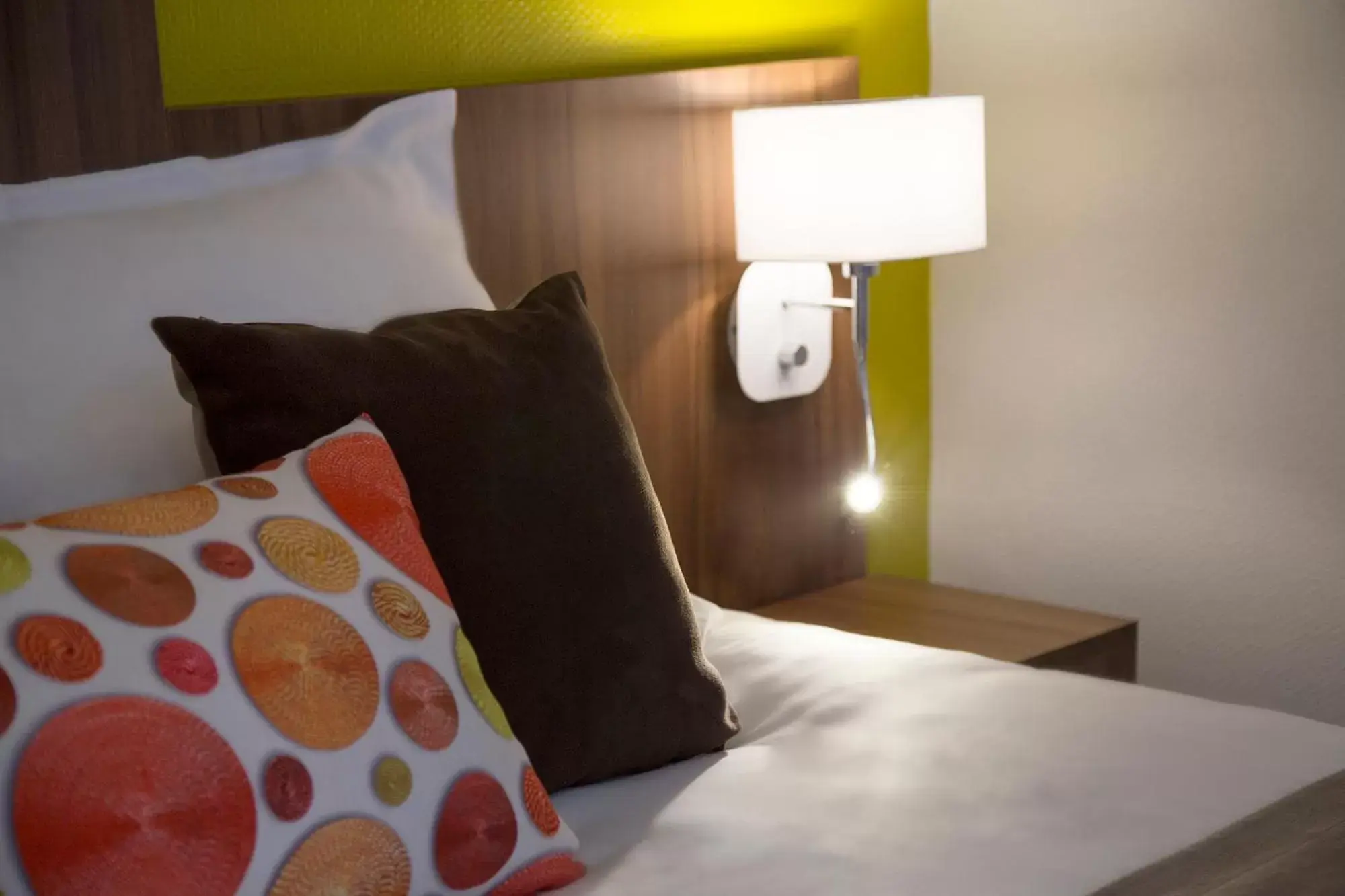 Small Double Room in Logis Hôtel Chaptal, Amboise Small Double Room in Logis Hôtel Chaptal, Amboise