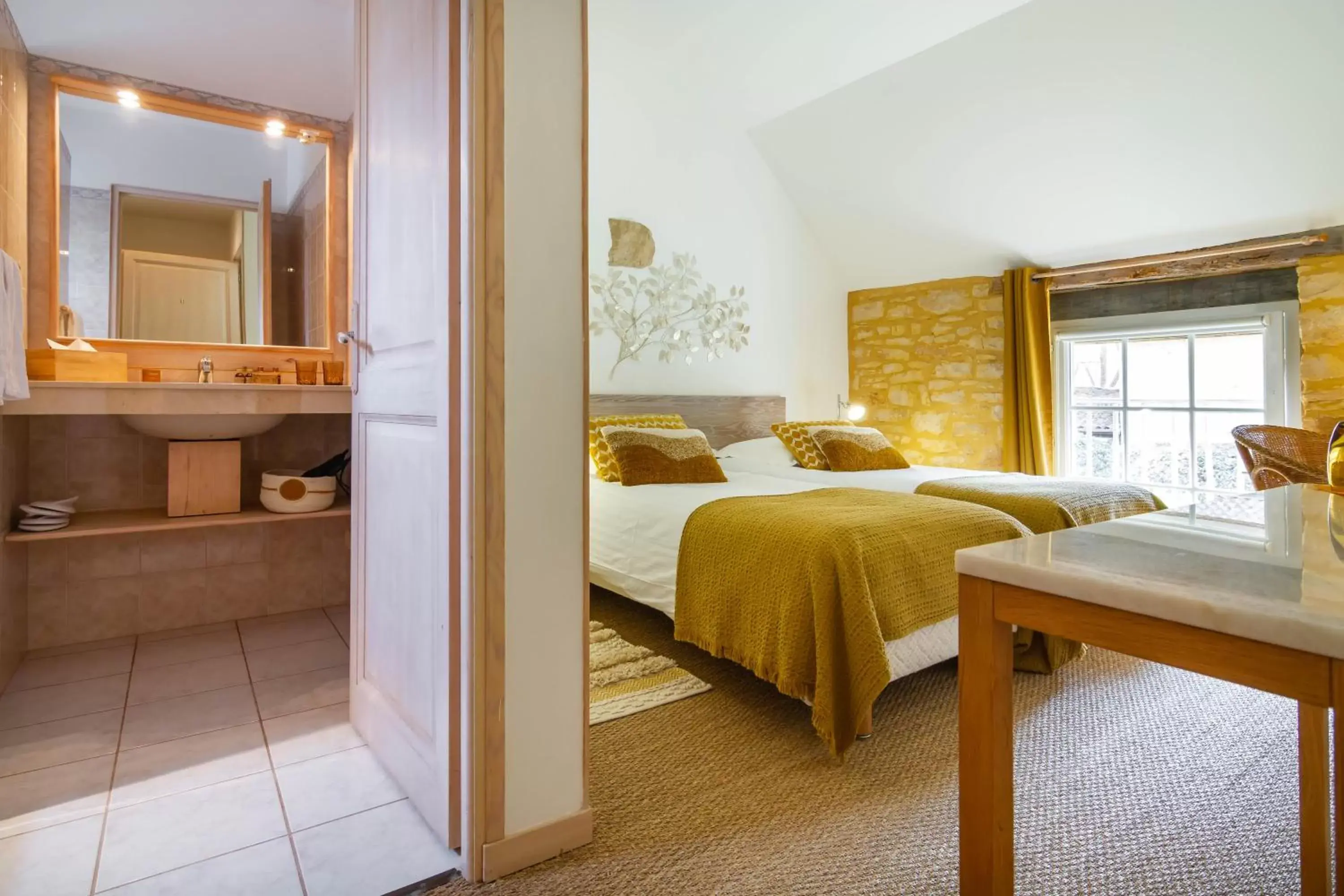 Comfort Double Room in Le Clos Vallis Comfort Double Room in Le Clos Vallis