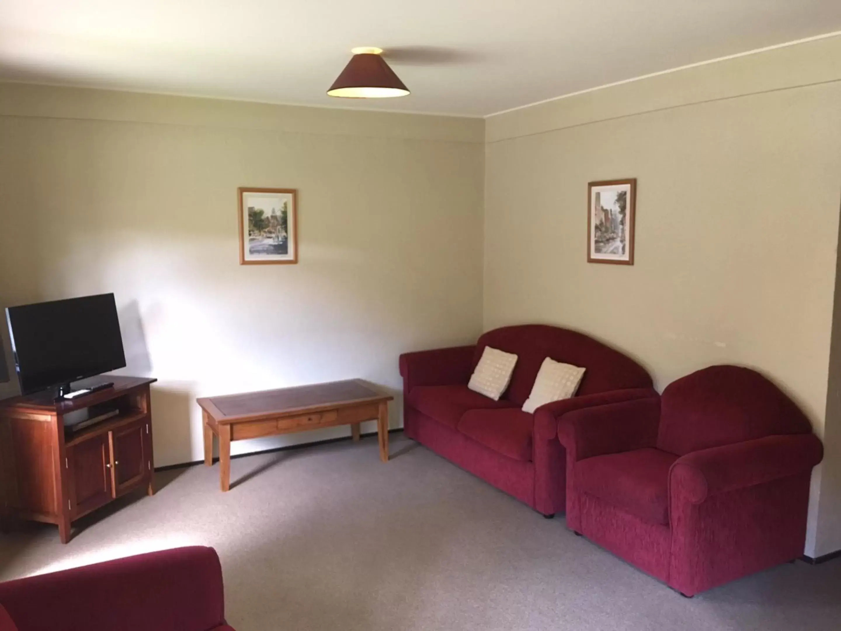 One-Bedroom Apartment in Woodlands Motels And Apartments One-Bedroom Apartment in Woodlands Motels And Apartments