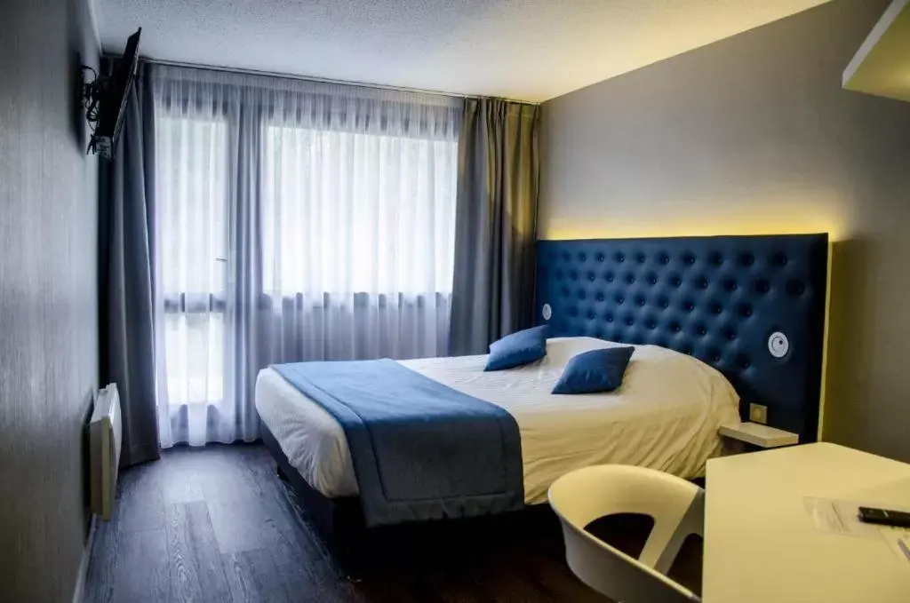 Double Room with Terrace in The Originals City, Hôtel Les Caps, Saint-Brieuc Est Double Room with Terrace in The Originals City, Hôtel Les Caps, Saint-Brieuc Est