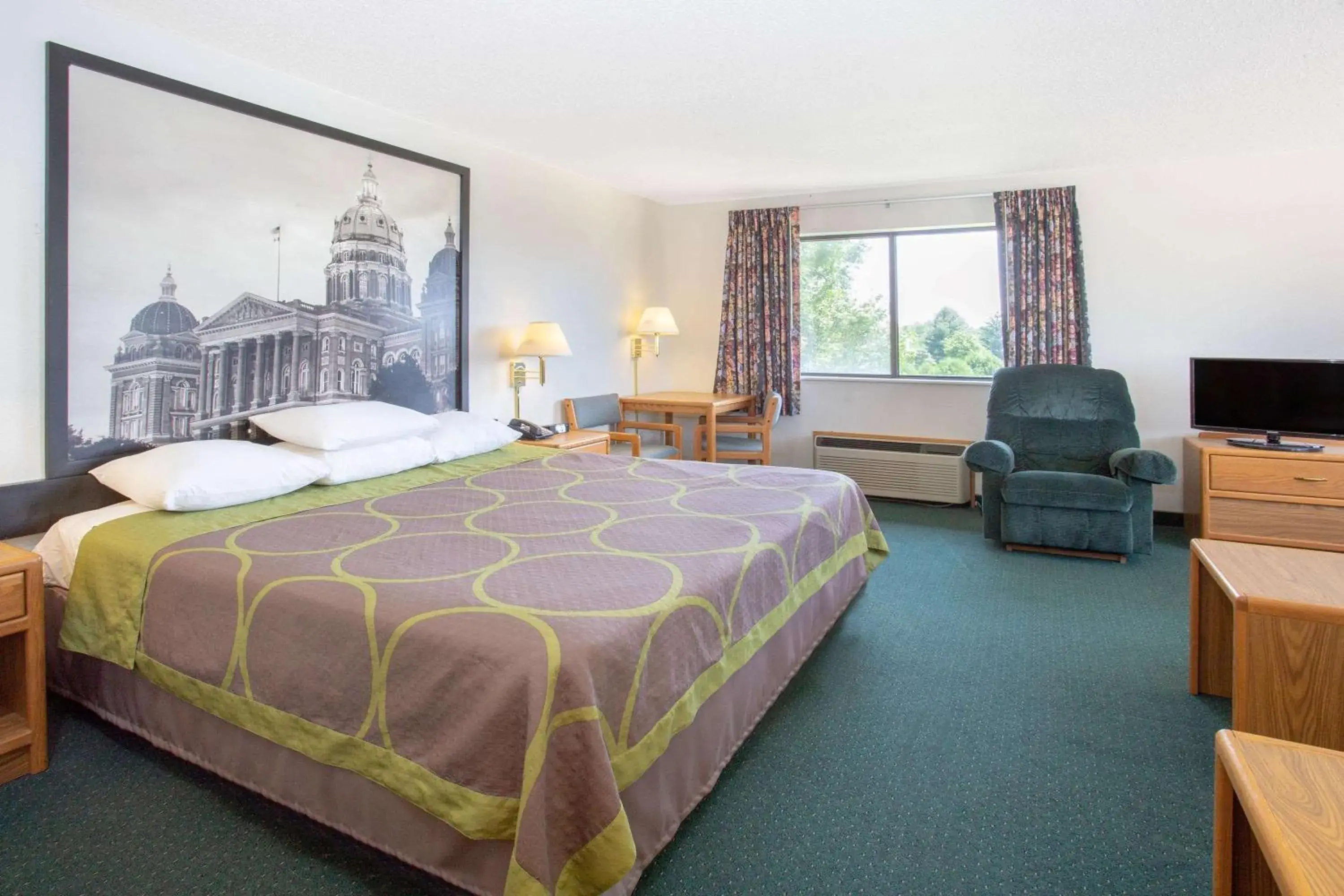 King Studio Suite - Non-Smoking in Super 8 by Wyndham Dewitt King Studio Suite - Non-Smoking in Super 8 by Wyndham Dewitt