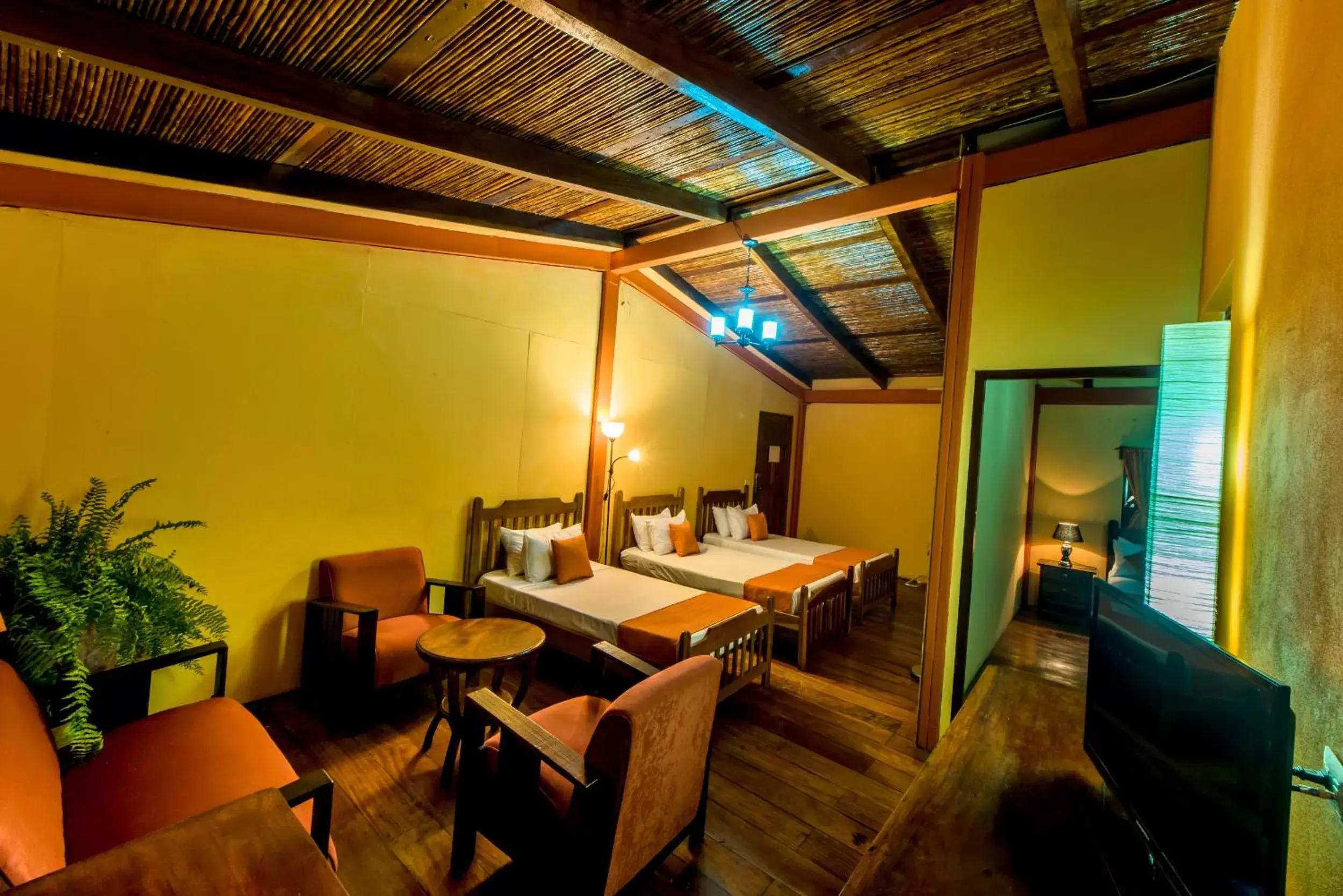 Suite with Lake View - single occupancy in Hotel El Maltese Suite with Lake View - single occupancy in Hotel El Maltese