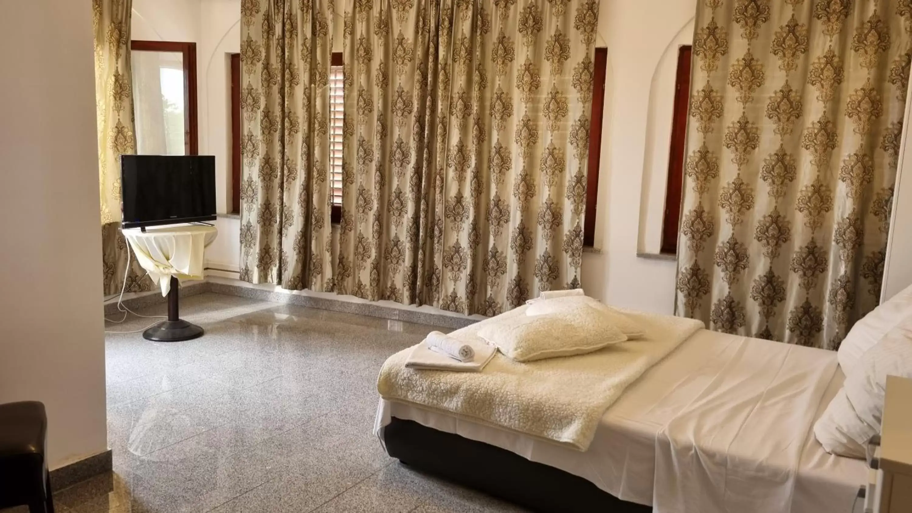 King Room in Laura Rooms King Room in Laura Rooms