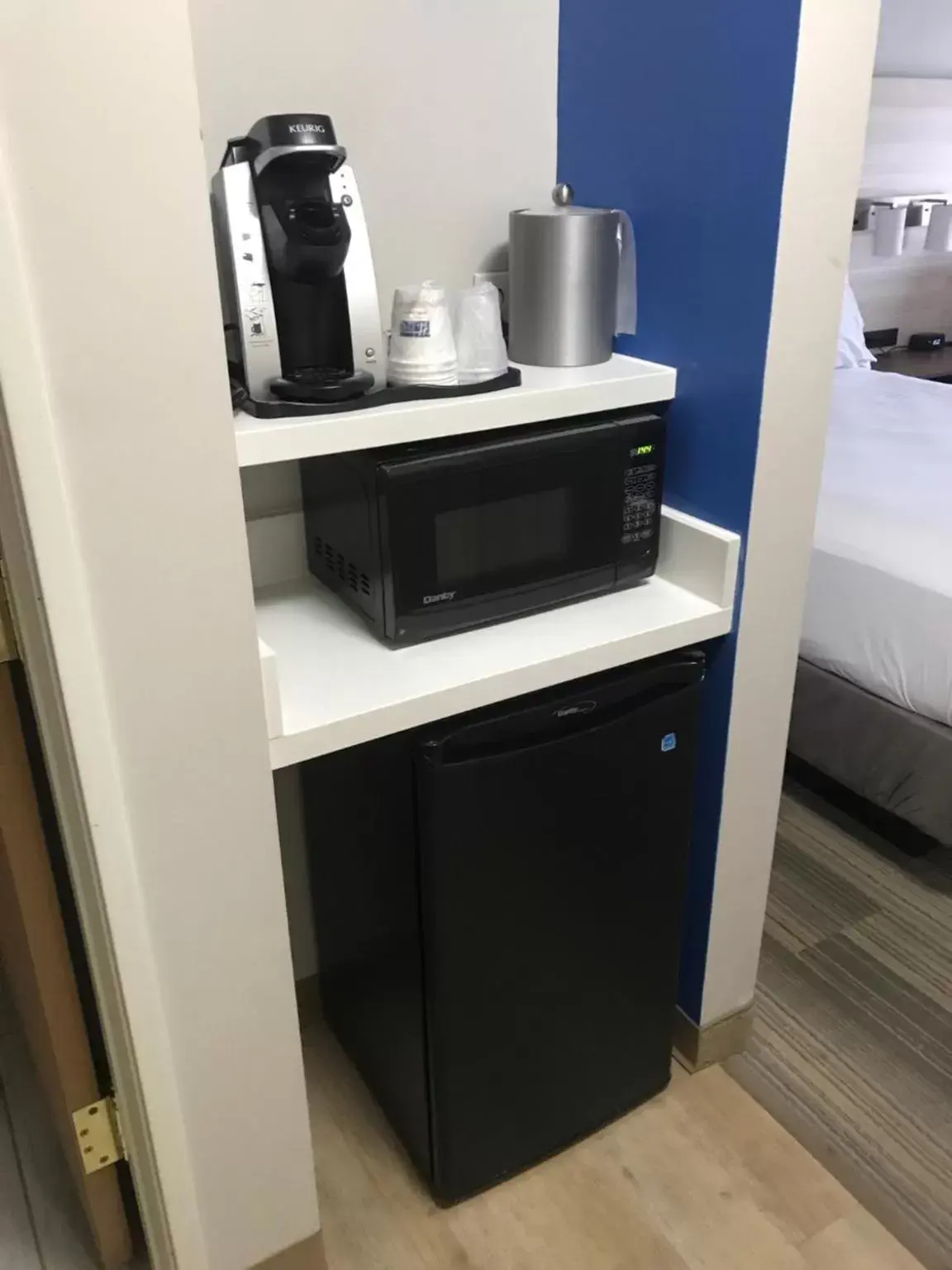 King Room - Mobility Access/Hearing Accessible in Holiday Inn Express Hotel & Suites Grand Blanc, an IHG Hotel King Room - Mobility Access/Hearing Accessible in Holiday Inn Express Hotel & Suites Grand Blanc, an IHG Hotel