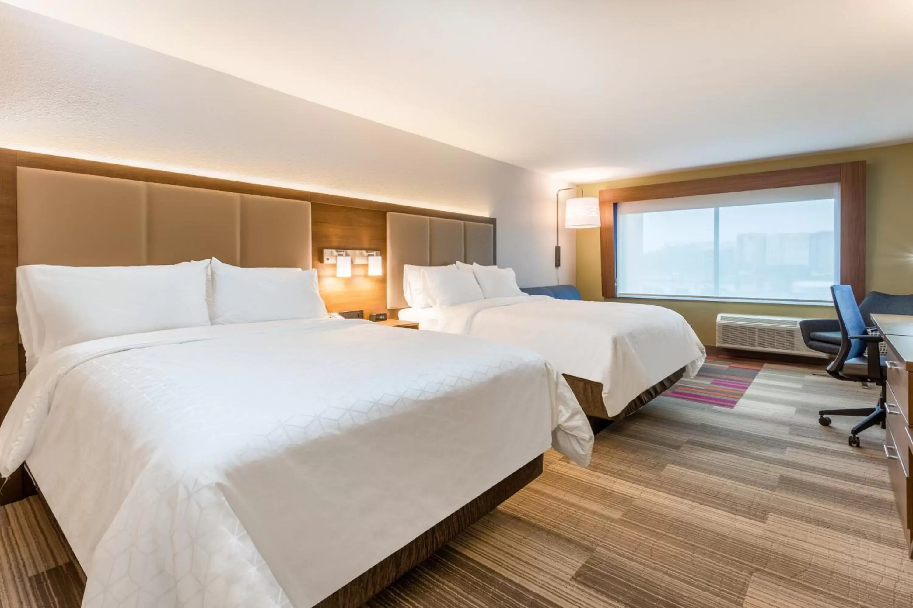 Queen Suite with Two Queen Beds in Holiday Inn Express & Suites - Florence - Cincinnati Airport by IHG Queen Suite with Two Queen Beds in Holiday Inn Express & Suites - Florence - Cincinnati Airport by IHG