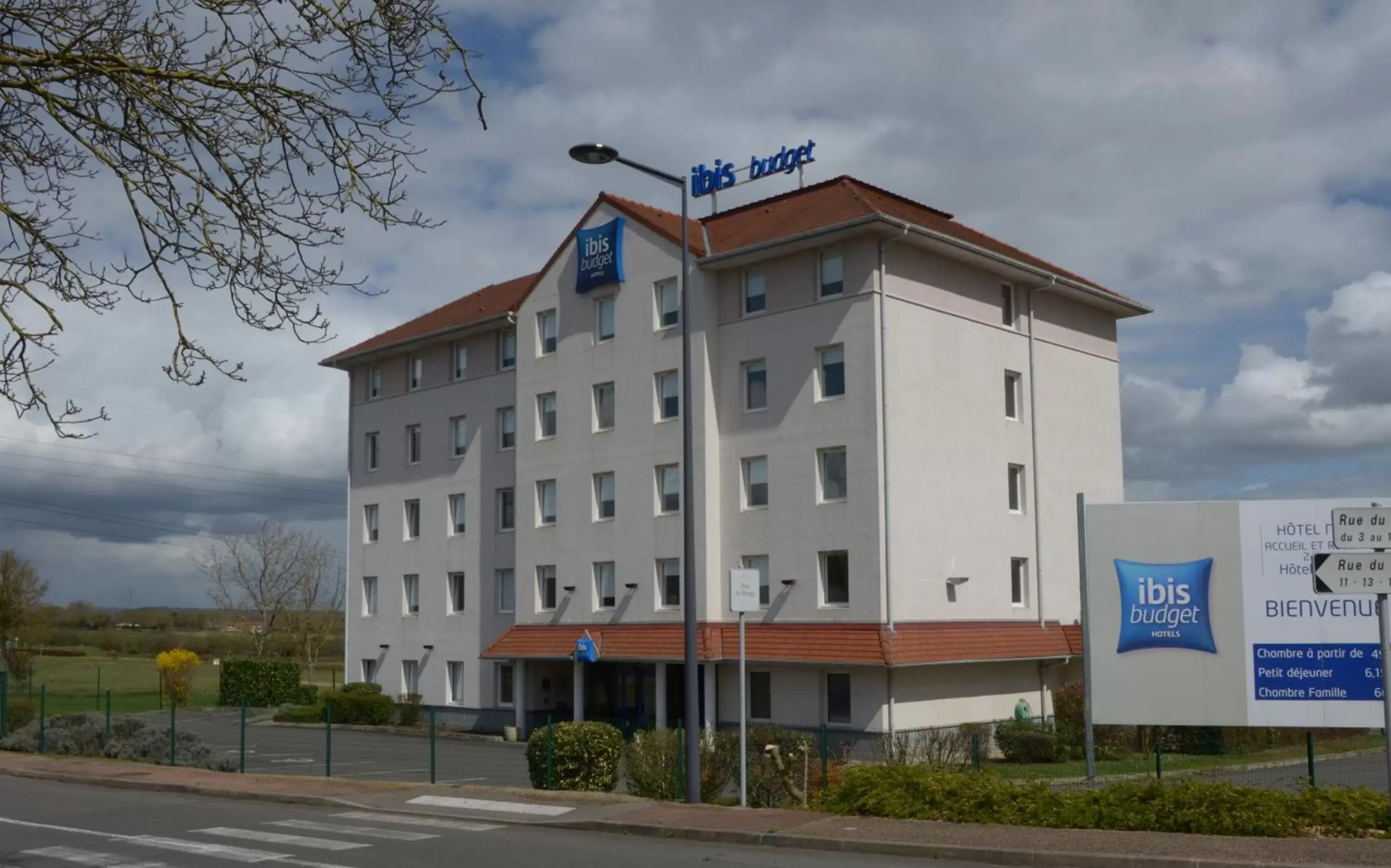 ibis budget Nevers Varennes Vauzelles ibis budget Nevers Varennes Vauzelles