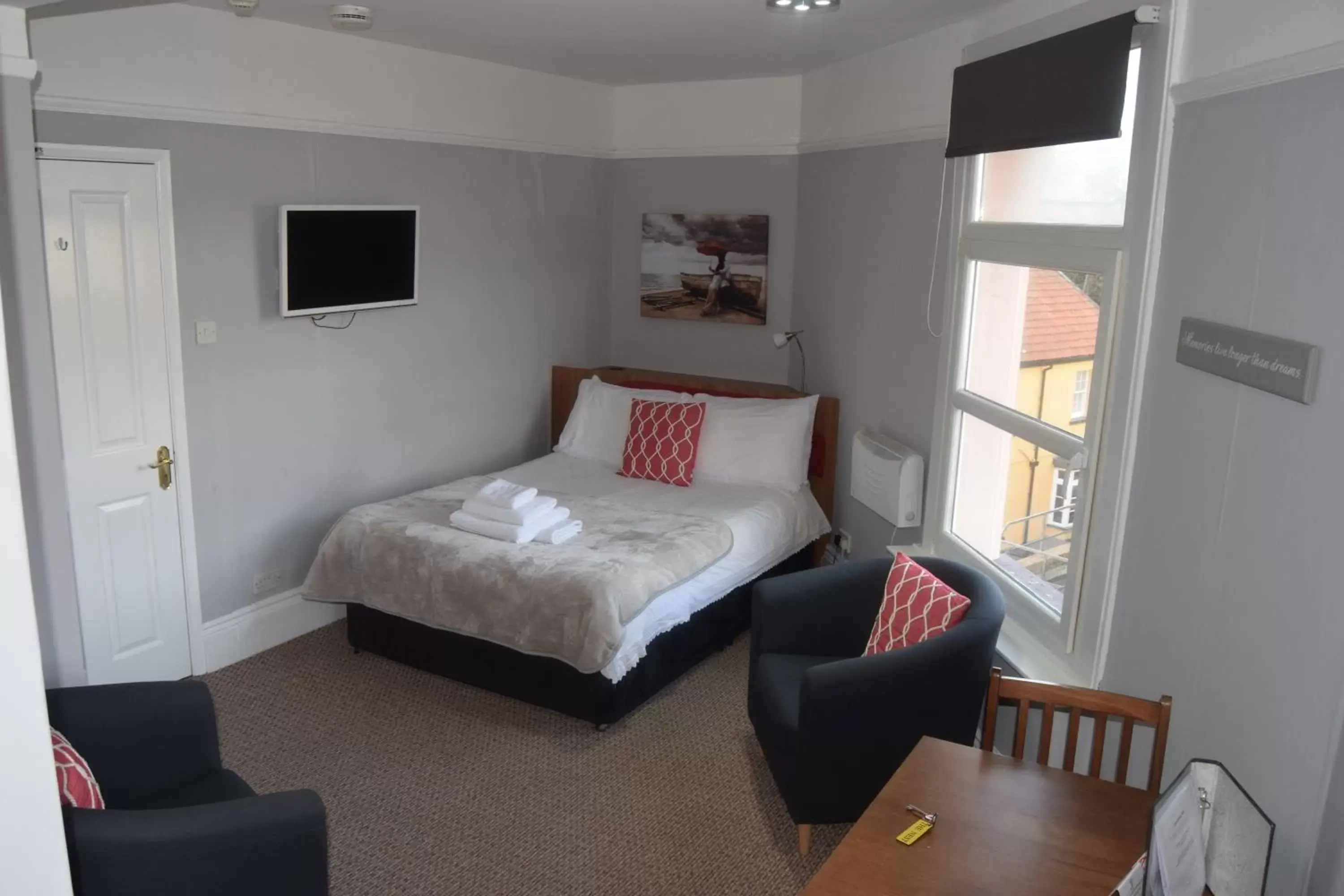 Double Room with Side Sea View in The Blenheim Double Room with Side Sea View in The Blenheim