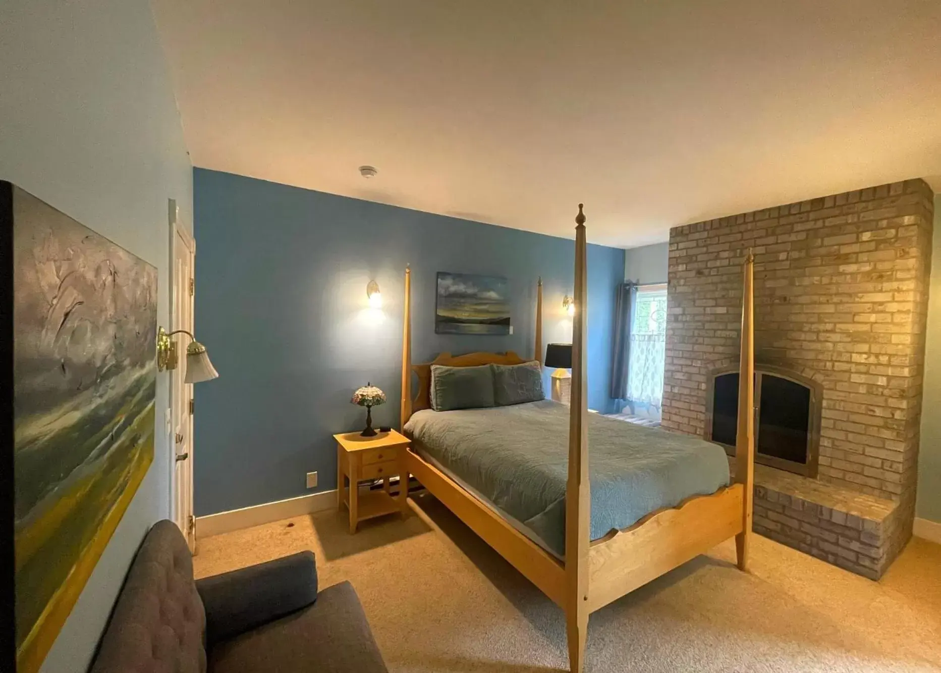 Queen Suite - 4 in The Edenwild Boutique Inn Queen Suite - 4 in The Edenwild Boutique Inn