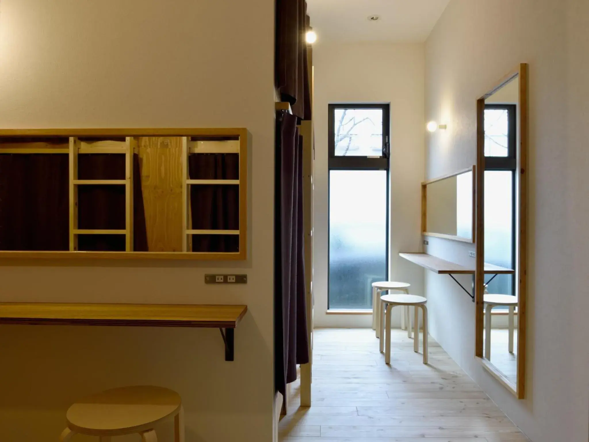 Bed in 8-Bed Female Dormitory Room in Hostel Mitsuwaya Osaka Bed in 8-Bed Female Dormitory Room in Hostel Mitsuwaya Osaka