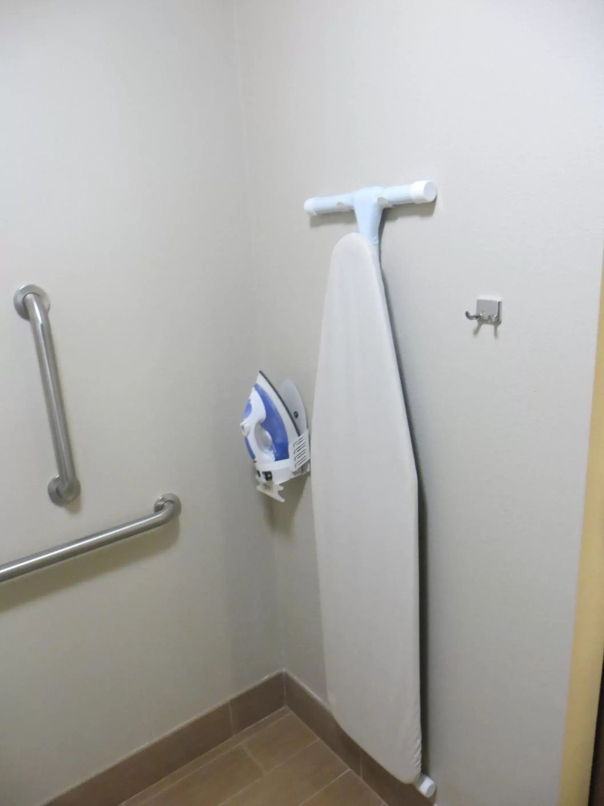 King Studio Suite - Non-Smoking in Baymont by Wyndham Glenwood King Studio Suite - Non-Smoking in Baymont by Wyndham Glenwood