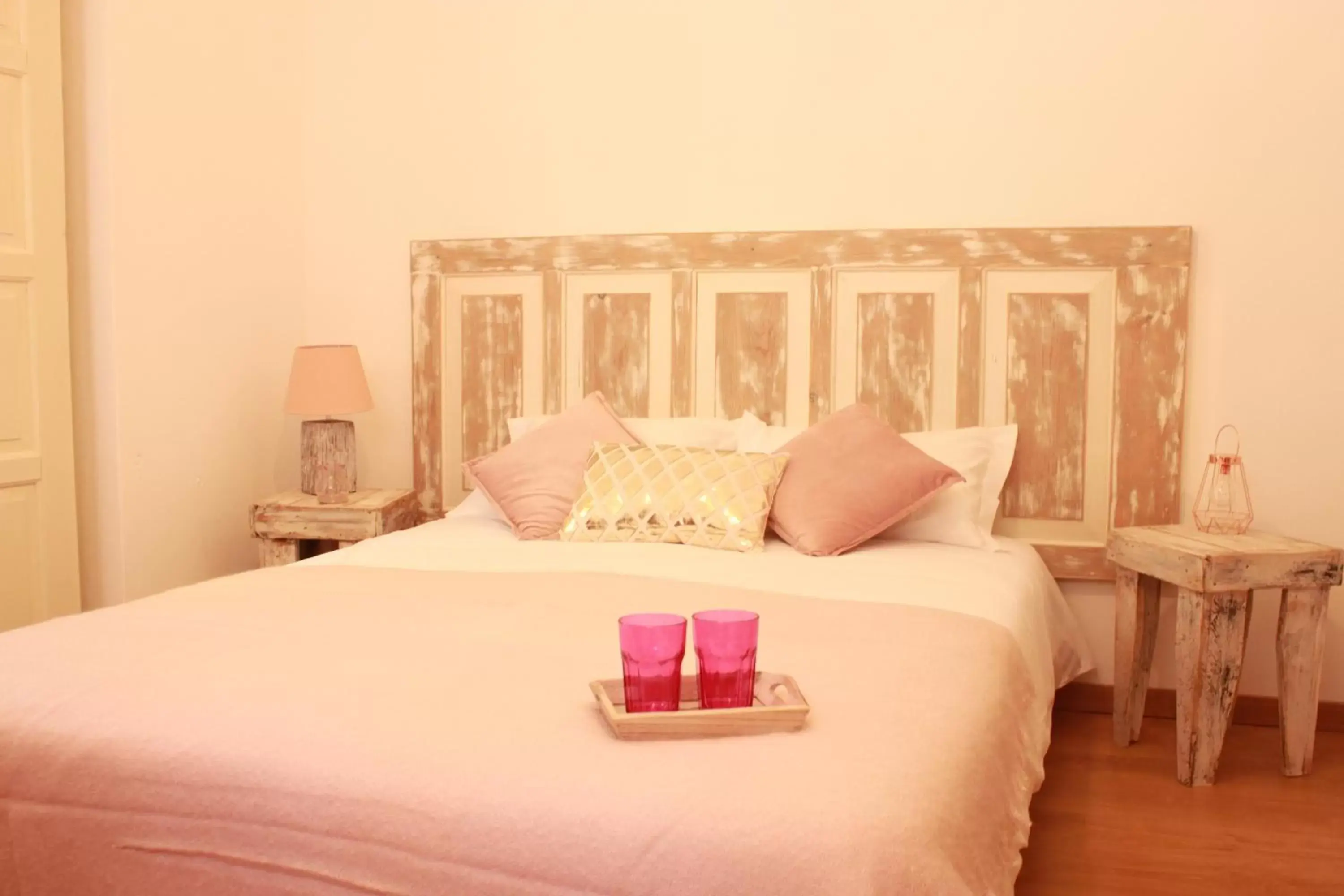 Double Room with Private Bathroom in Lanui Vintage Guest House Double Room with Private Bathroom in Lanui Vintage Guest House