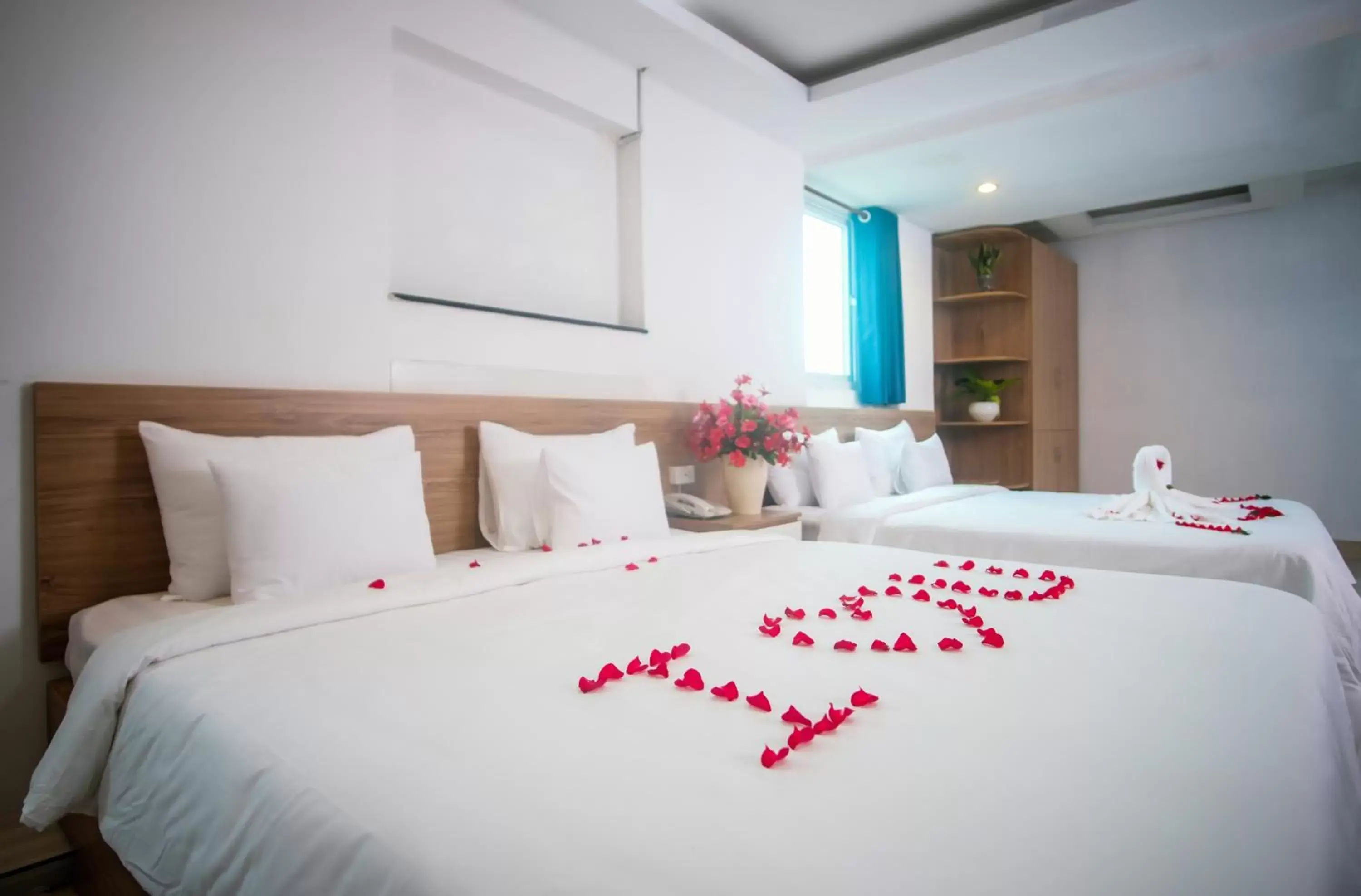 Quadruple Room with Balcony in H79 HOTEL Quadruple Room with Balcony in H79 HOTEL