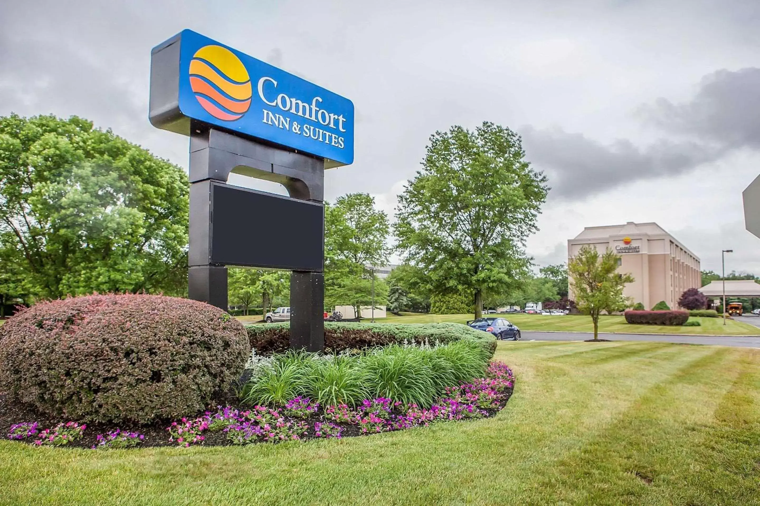 Comfort Inn & Suites Somerset - New Brunswick Comfort Inn & Suites Somerset - New Brunswick