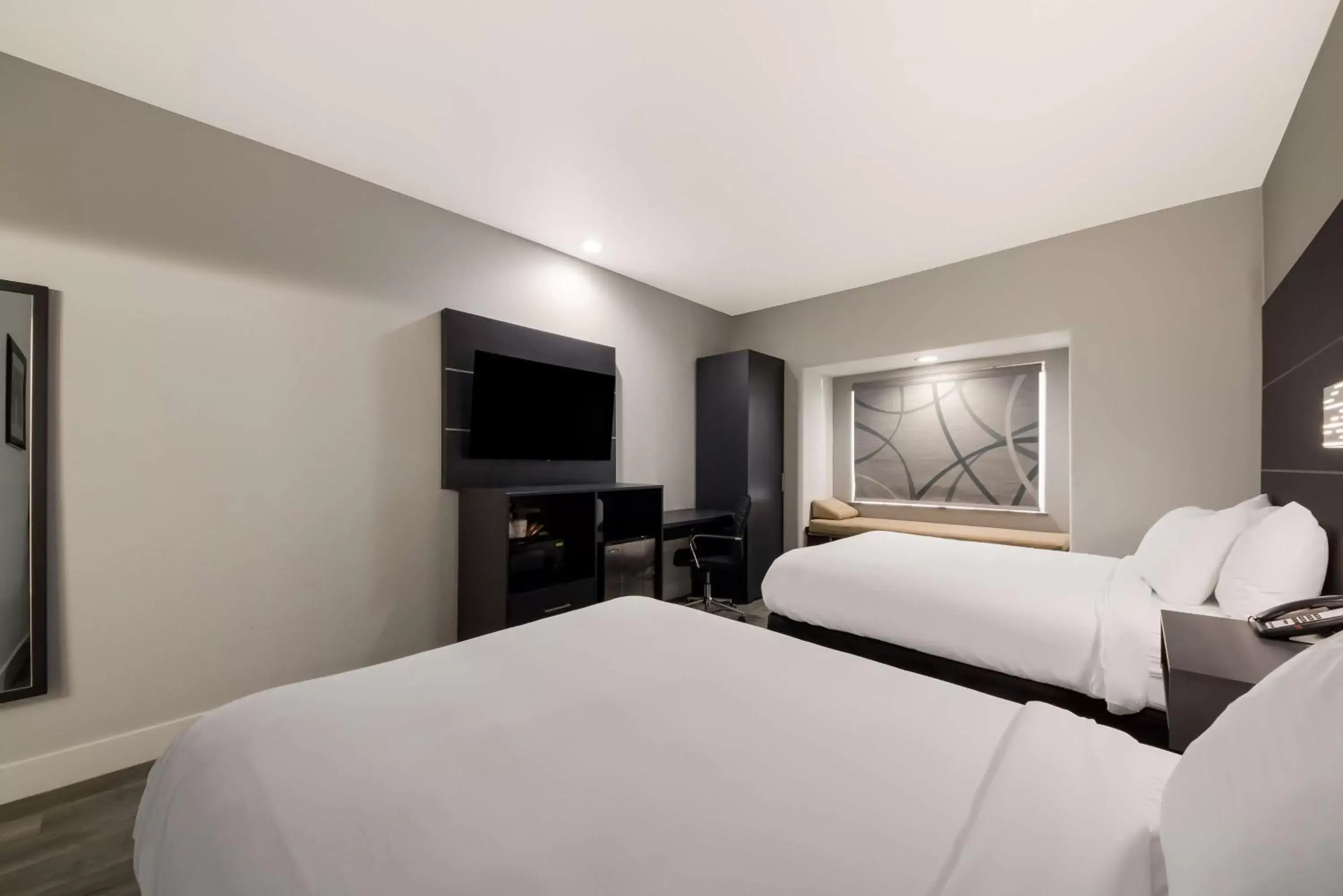 Double Room with Two Double Beds - Non-Smoking in Best Western SeaWorld San Antonio Double Room with Two Double Beds - Non-Smoking in Best Western SeaWorld San Antonio