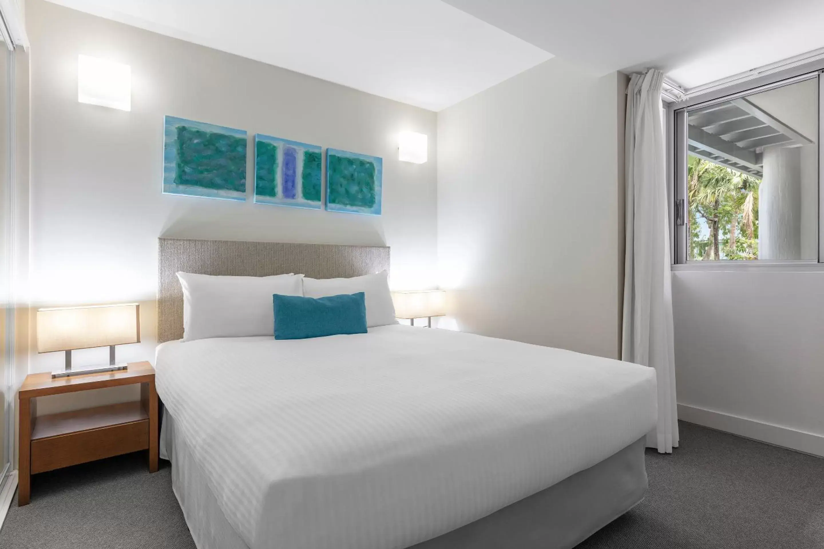 Two-Bedroom Executive Apartment in Drift Palm Cove Two-Bedroom Executive Apartment in Drift Palm Cove