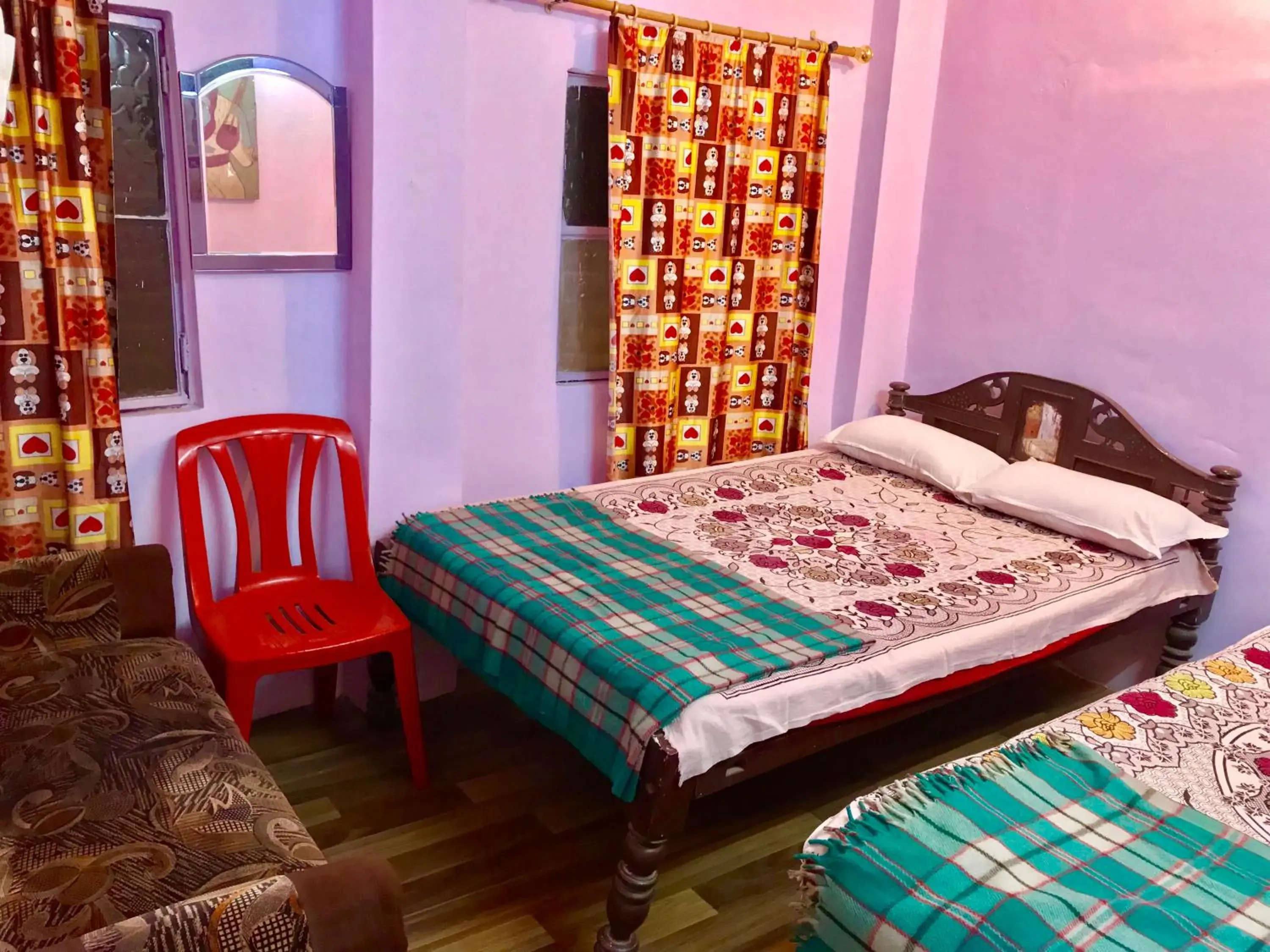 Budget Double Room - single occupancy in Golden Lodge Budget Double Room - single occupancy in Golden Lodge