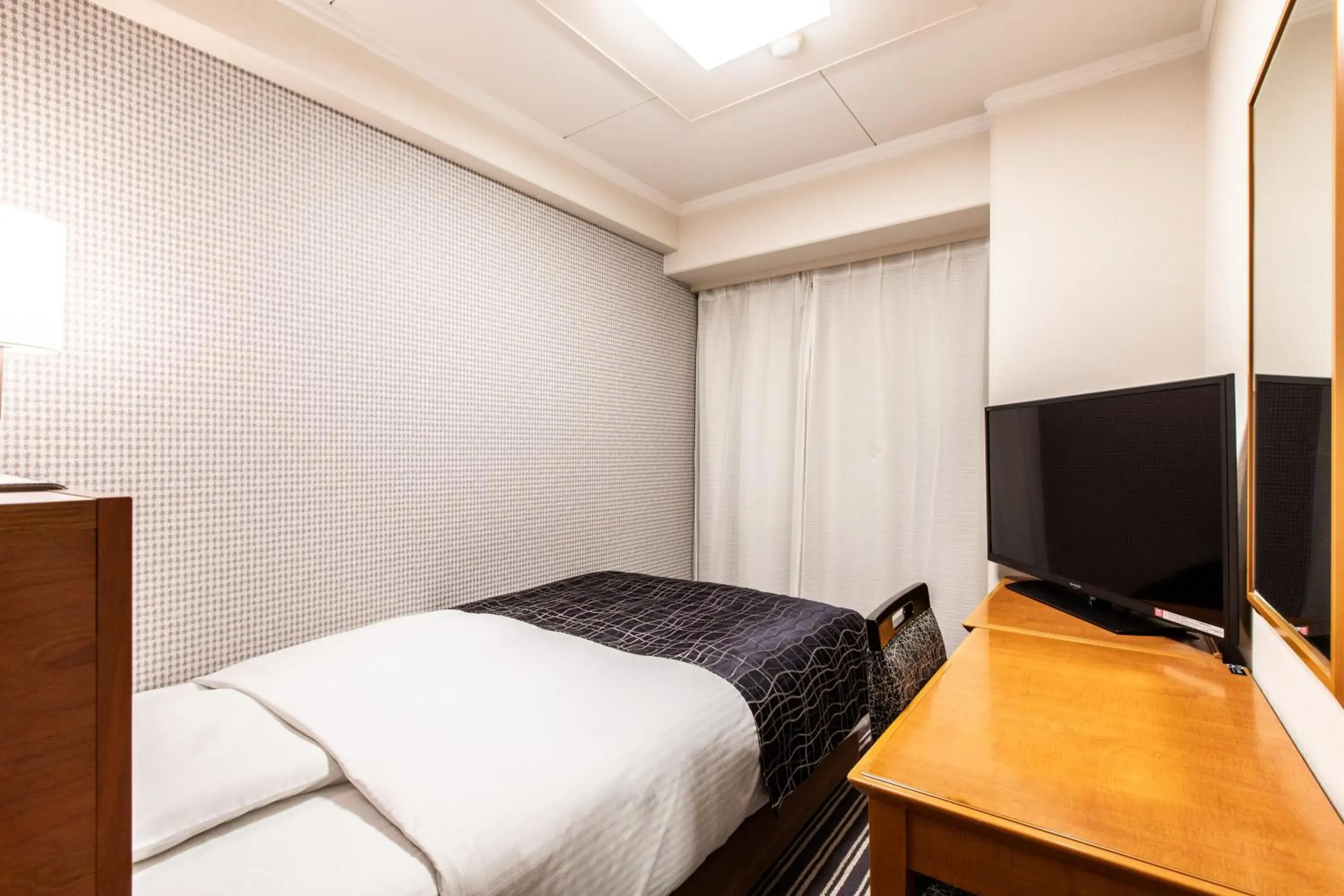 Single Room - single occupancy - Smoking in APA Hotel Kyoto Gion Excellent Single Room - single occupancy - Smoking in APA Hotel Kyoto Gion Excellent