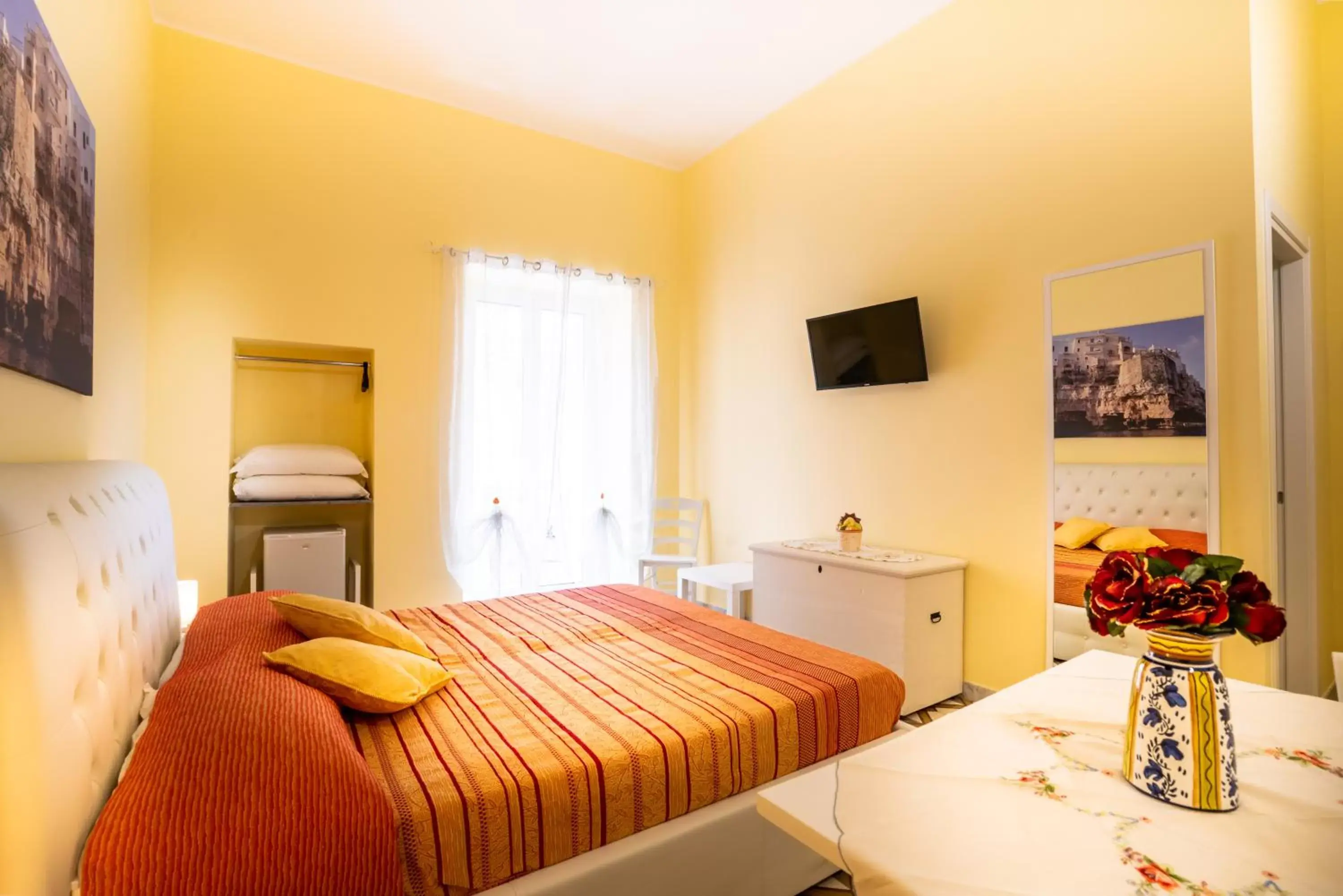 Double Room with Private Bathroom in Donatella Bed and Breakfast Double Room with Private Bathroom in Donatella Bed and Breakfast