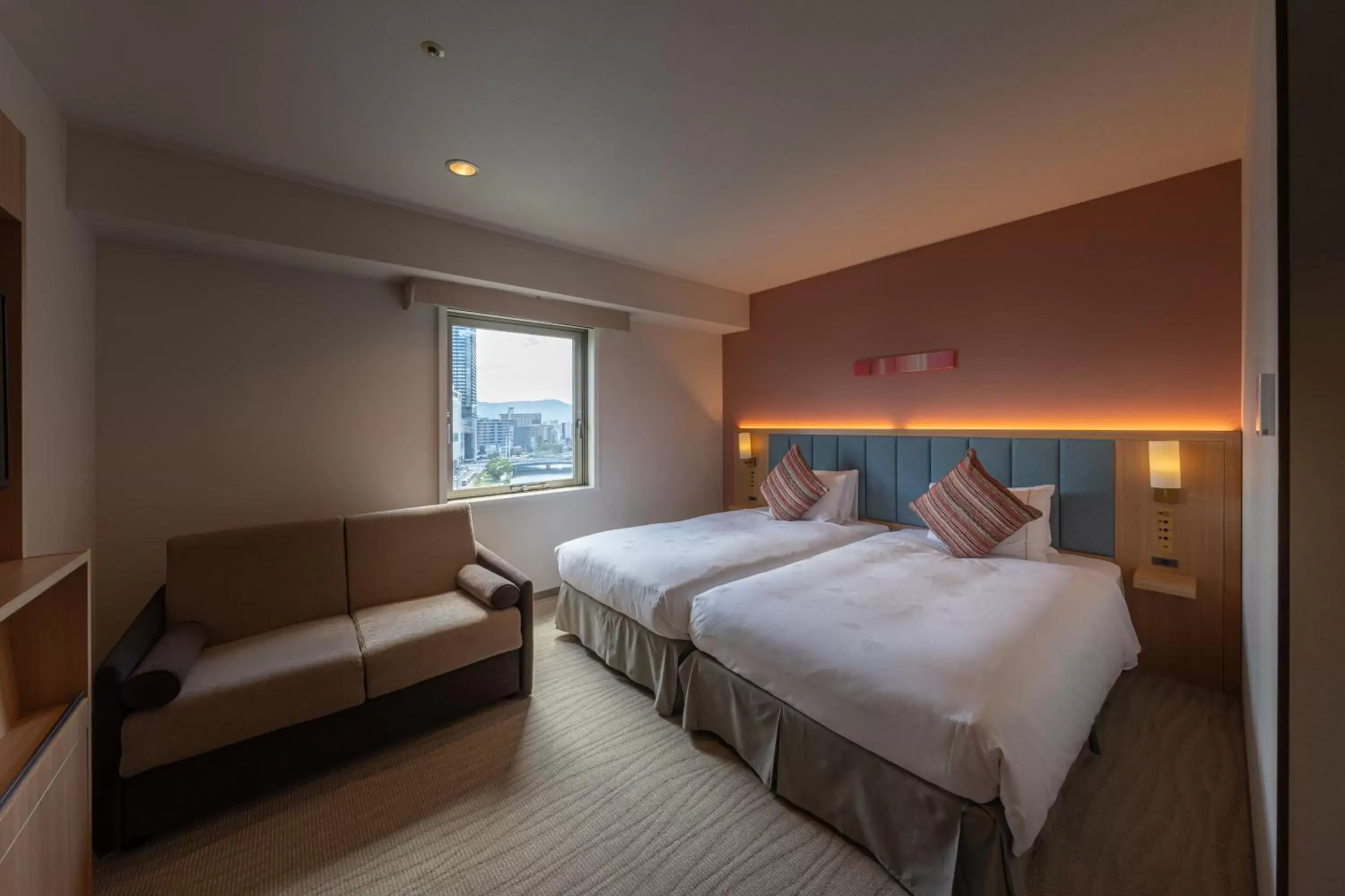 Superior Twin Room - Non-Smoking in The Royal Park Hotel Hiroshima Riverside Superior Twin Room - Non-Smoking in The Royal Park Hotel Hiroshima Riverside