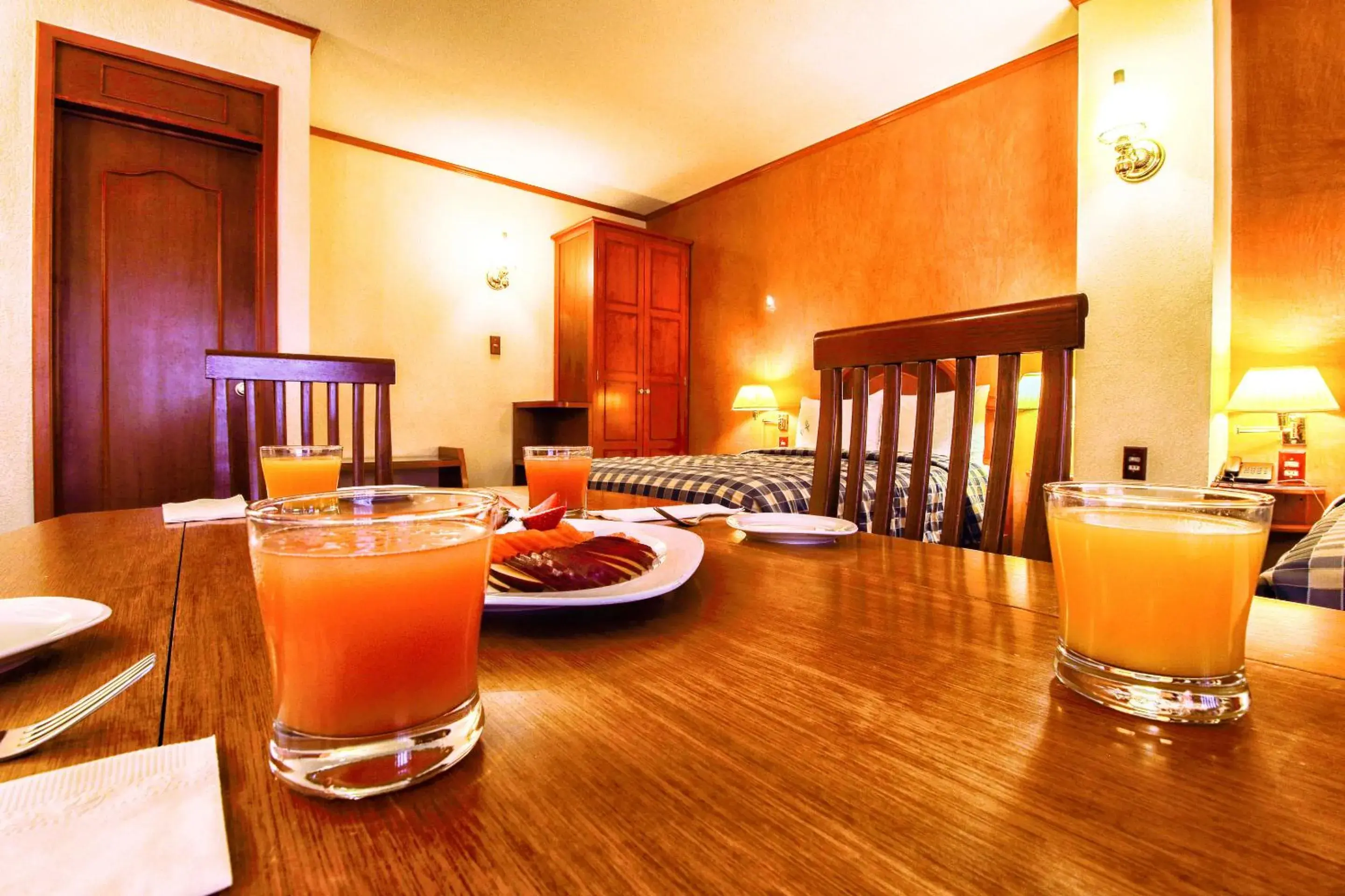 Junior Suite (4 Adults) in Hotel Lastra Junior Suite (4 Adults) in Hotel Lastra