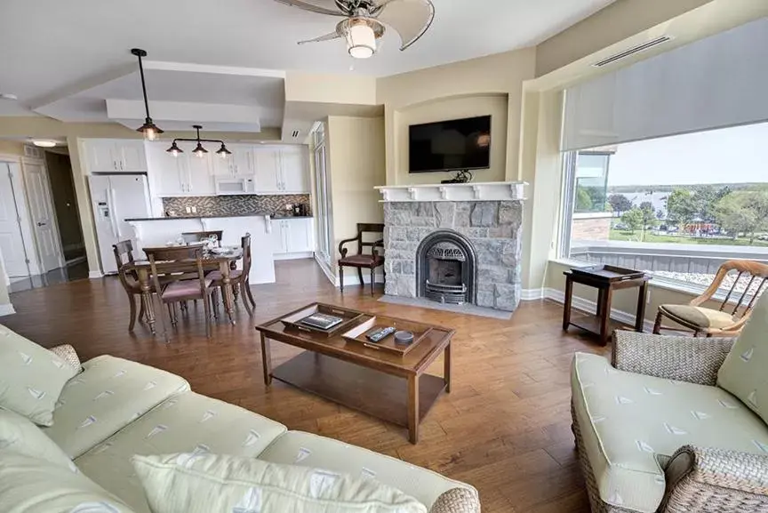 Suite with River View in Tall Ships Landing Coastal Resort Suite with River View in Tall Ships Landing Coastal Resort