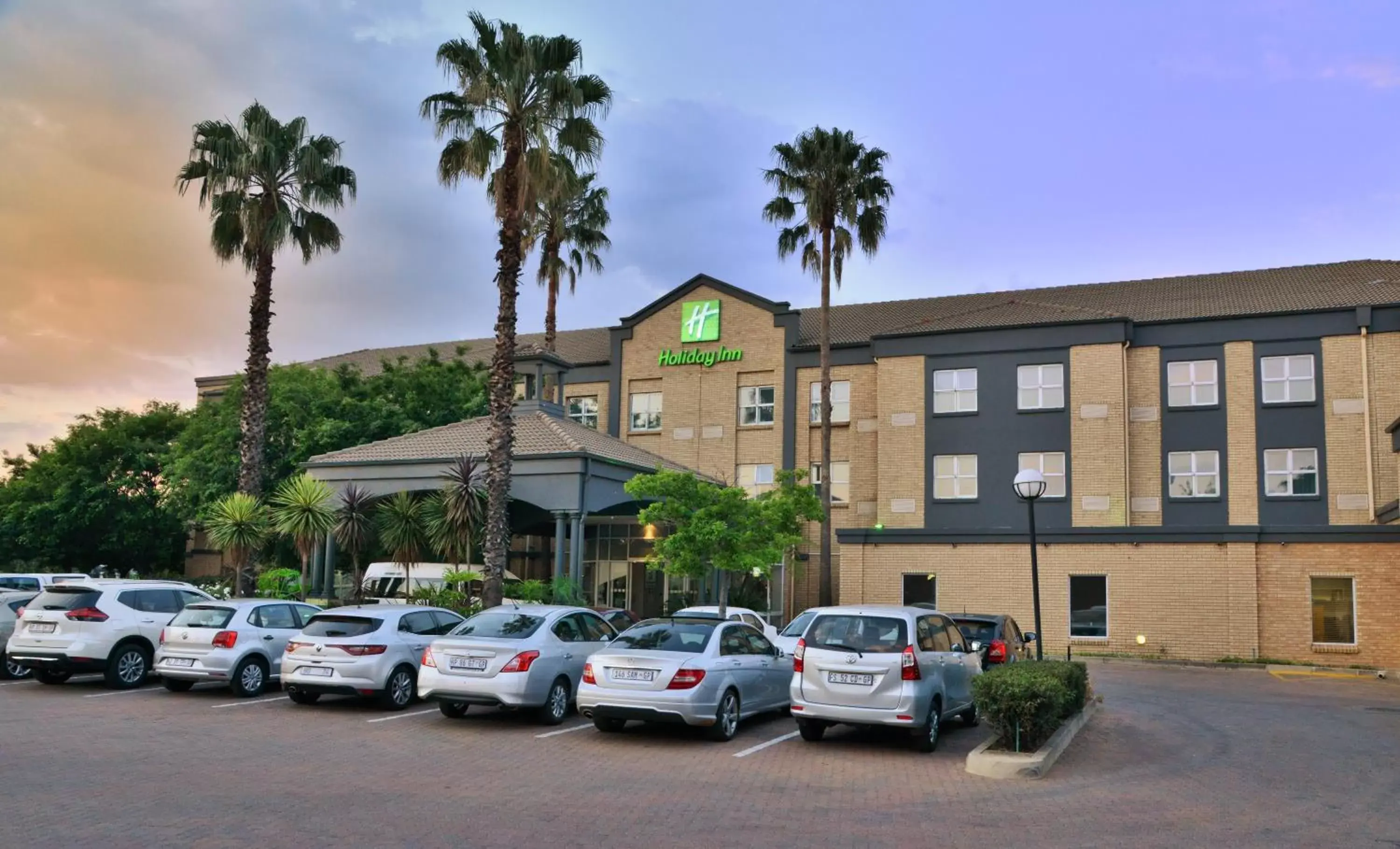 Holiday Inn Johannesburg OR Tambo Airport Hotel by IHG Holiday Inn Johannesburg OR Tambo Airport Hotel by IHG