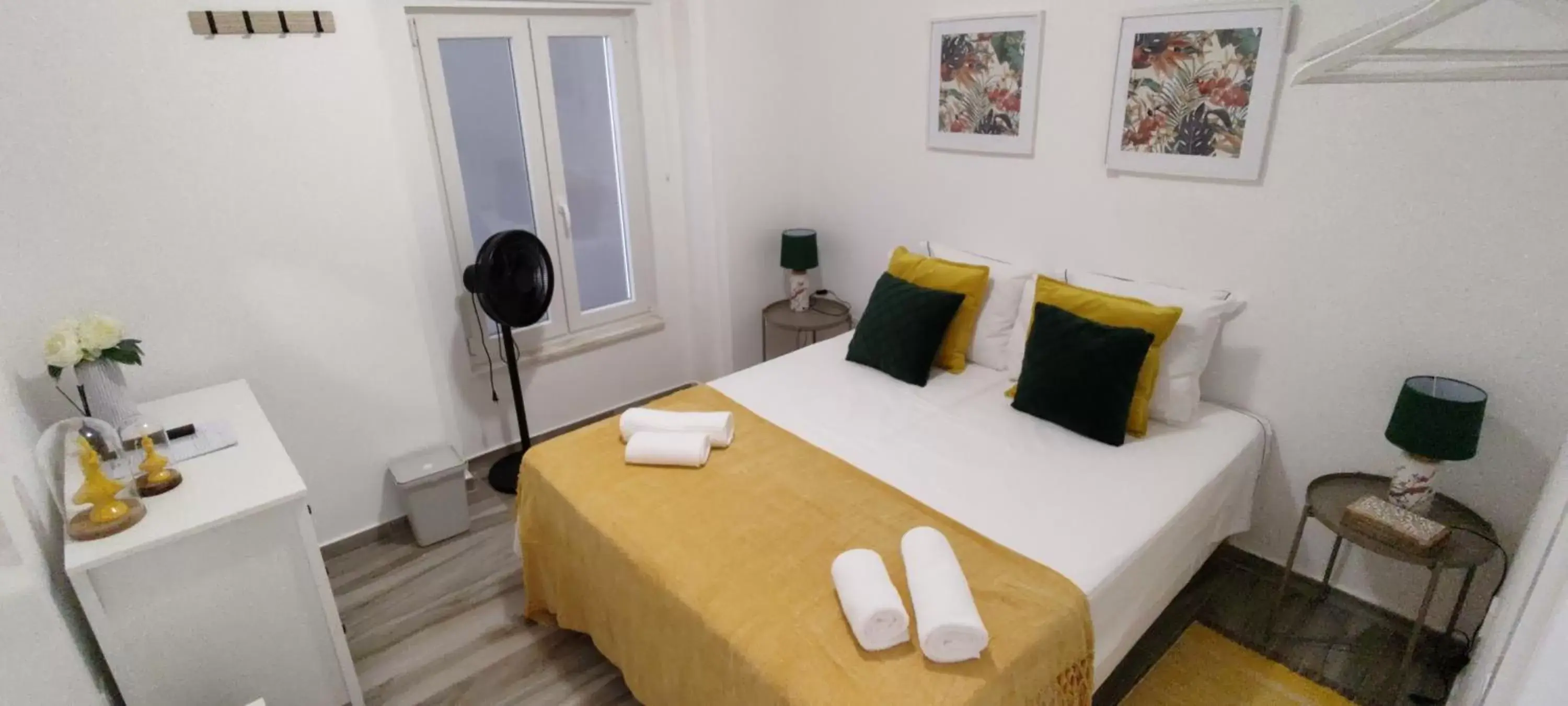 Double or Twin Room with Shared Bathroom in Costa Paradise Beach Double or Twin Room with Shared Bathroom in Costa Paradise Beach