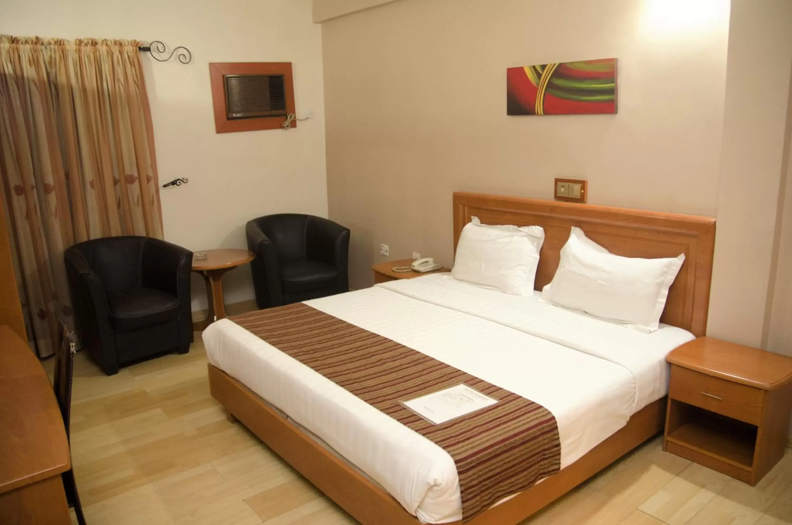 Standard Double Room - single occupancy in Hotel Rosebud Standard Double Room - single occupancy in Hotel Rosebud