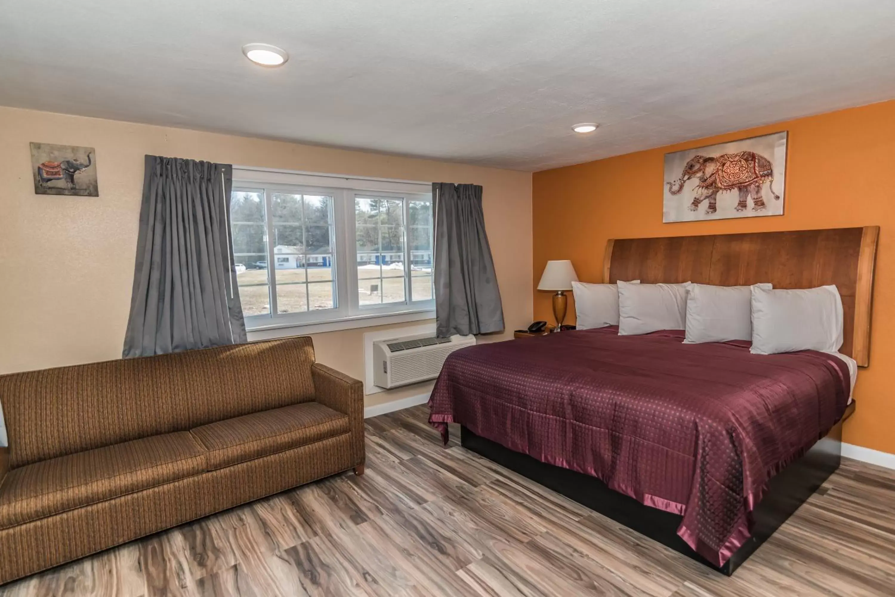 King Room in The Minuteman Inn Acton Concord Littleton King Room in The Minuteman Inn Acton Concord Littleton