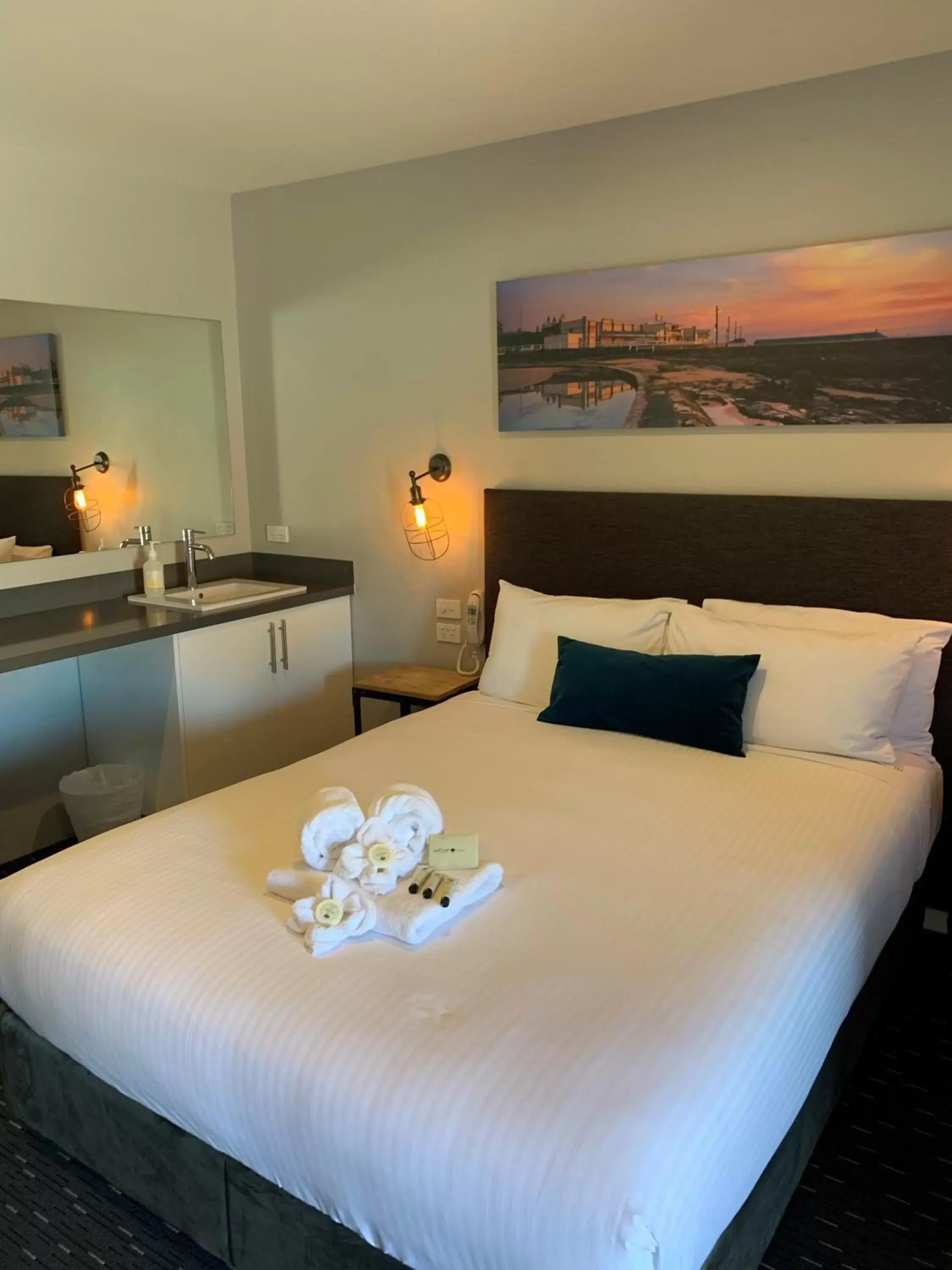 Deluxe Queen Studio in Merewether Motel Deluxe Queen Studio in Merewether Motel