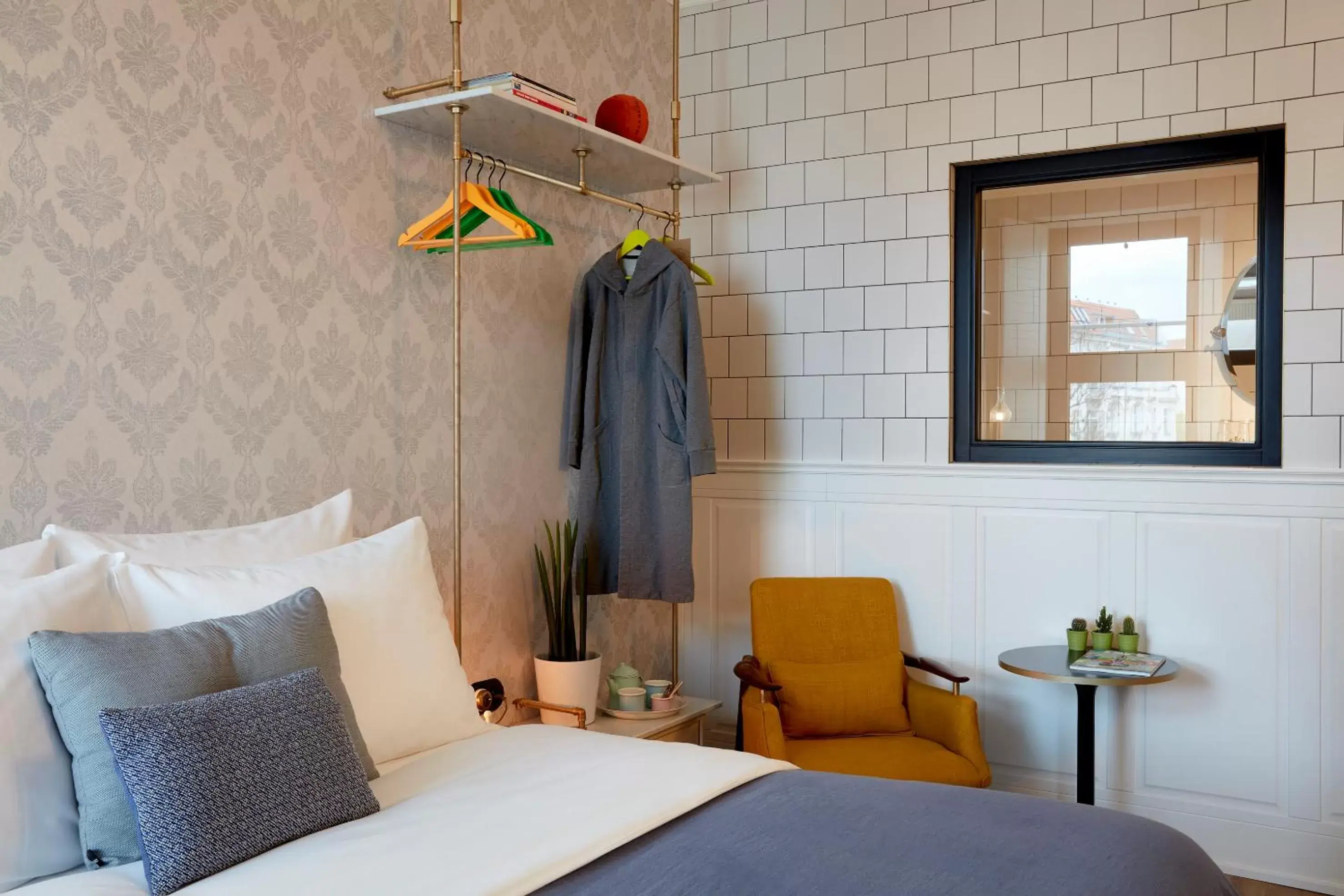 Medium Double Room in Max Brown Hotel Ku'damm, part of Sircle Collection Medium Double Room in Max Brown Hotel Ku'damm, part of Sircle Collection