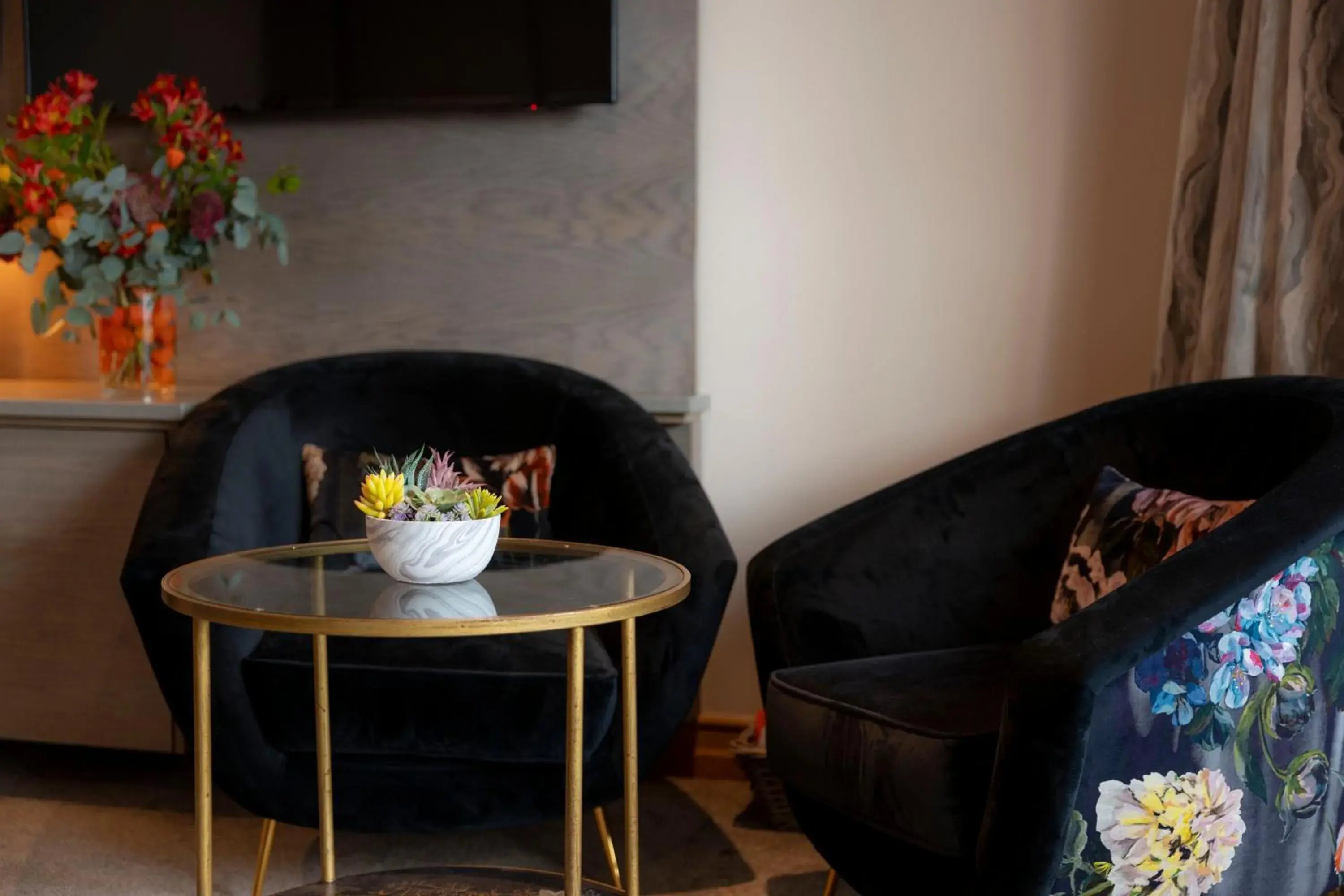 Lake View Double Room in Wineport Lodge Lake View Double Room in Wineport Lodge