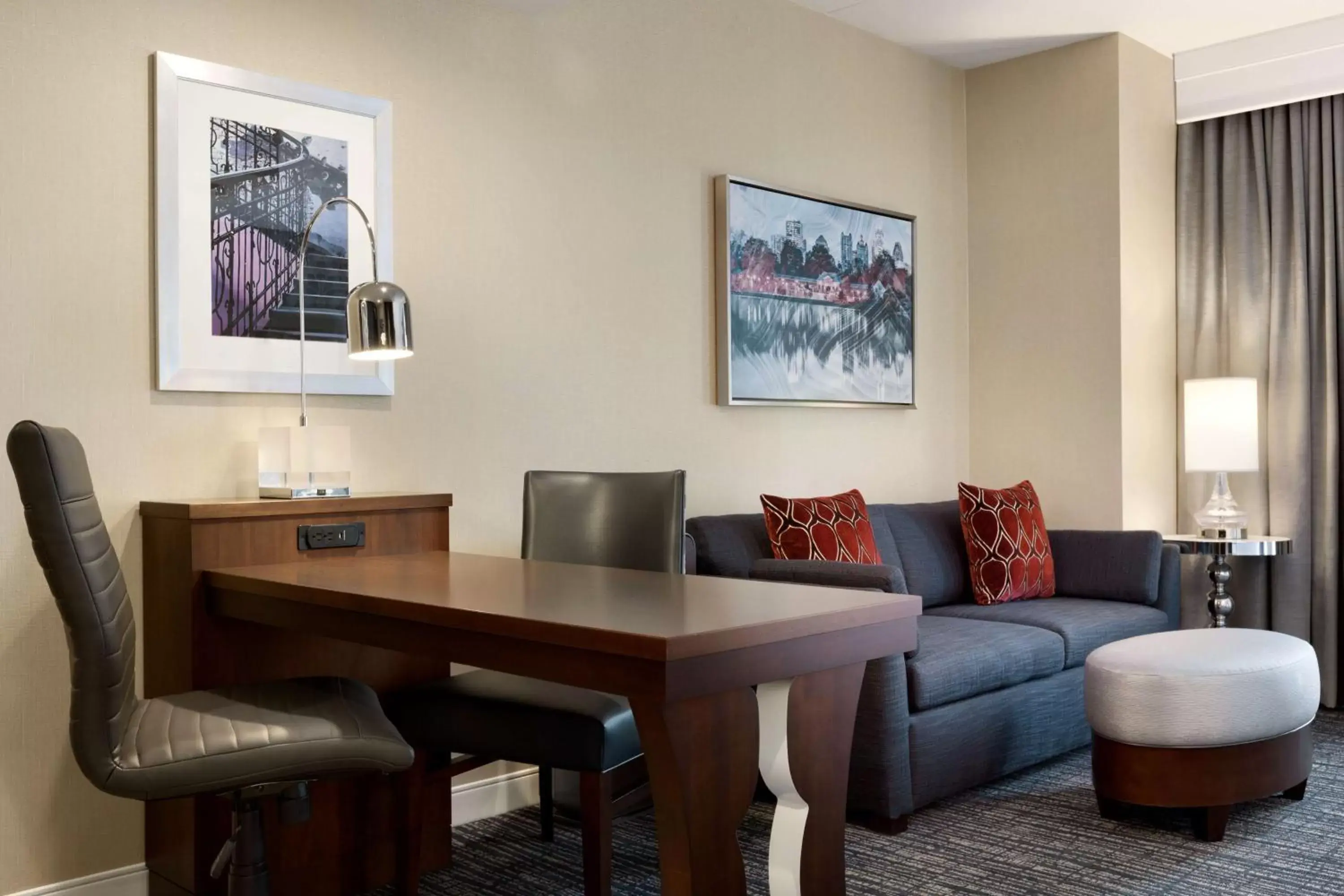 King Studio Suite - Hearing Access in Embassy Suites by Hilton Atlanta NE Gwinnett Sugarloaf King Studio Suite - Hearing Access in Embassy Suites by Hilton Atlanta NE Gwinnett Sugarloaf