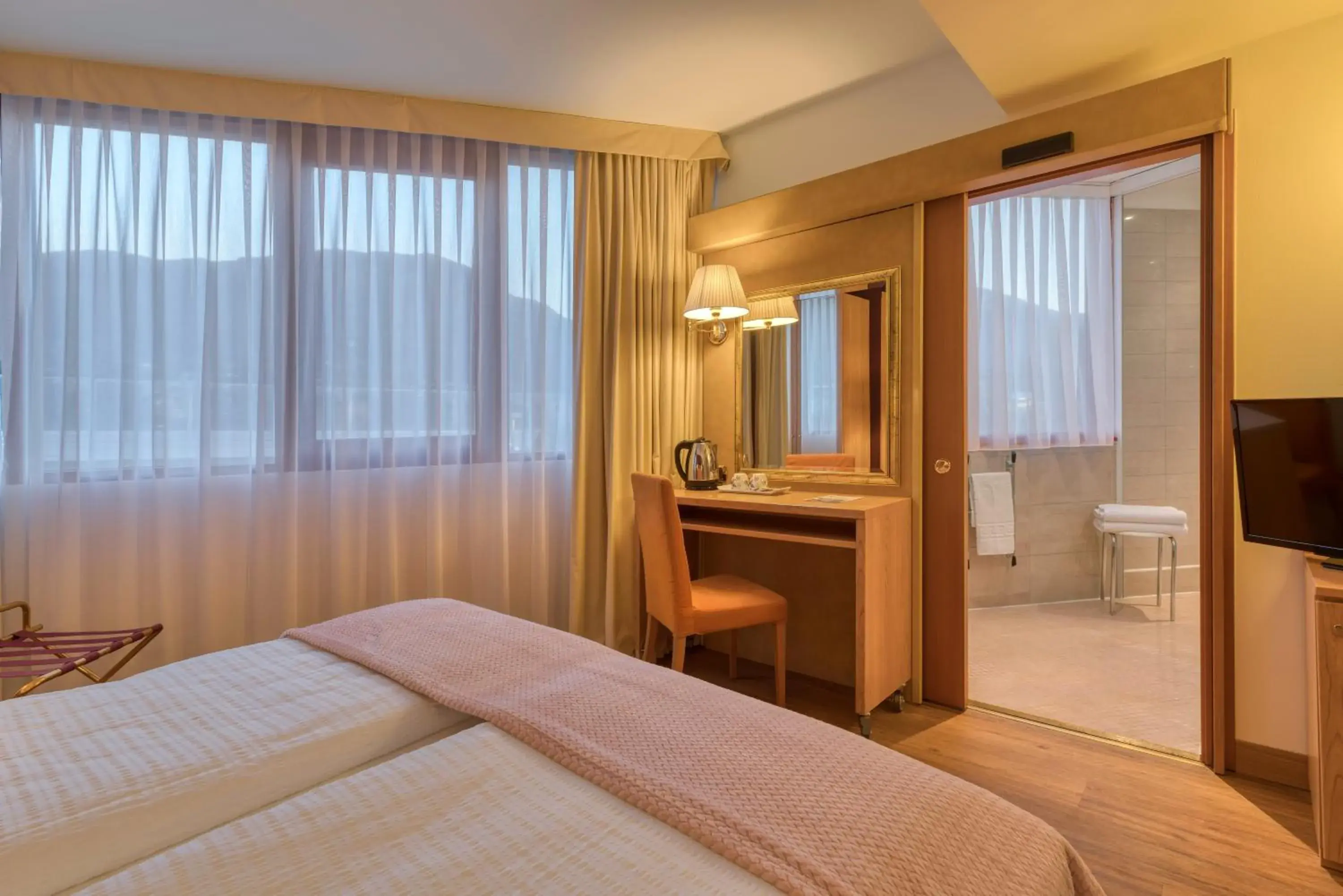Double Room - Disability Access in Hotel Sporting Trento Double Room - Disability Access in Hotel Sporting Trento