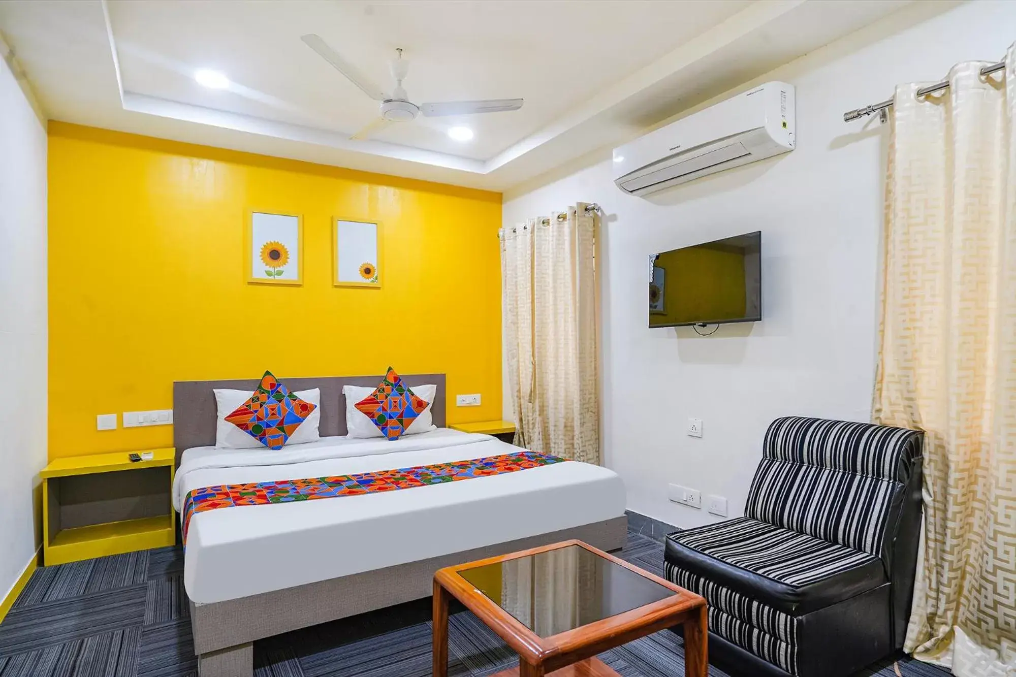 Bed in Collection O Hotel Holiday Banjara Bed in Collection O Hotel Holiday Banjara