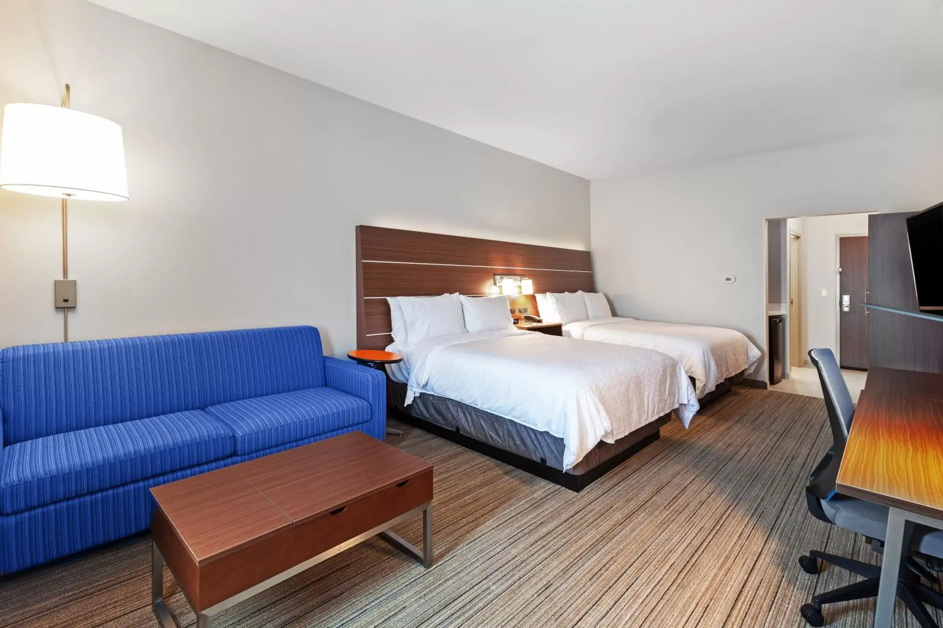Queen Suite with Two Queen Beds and Sofa Bed in Holiday Inn Express & Suites - Tulsa Northeast - Owasso by IHG Queen Suite with Two Queen Beds and Sofa Bed in Holiday Inn Express & Suites - Tulsa Northeast - Owasso by IHG