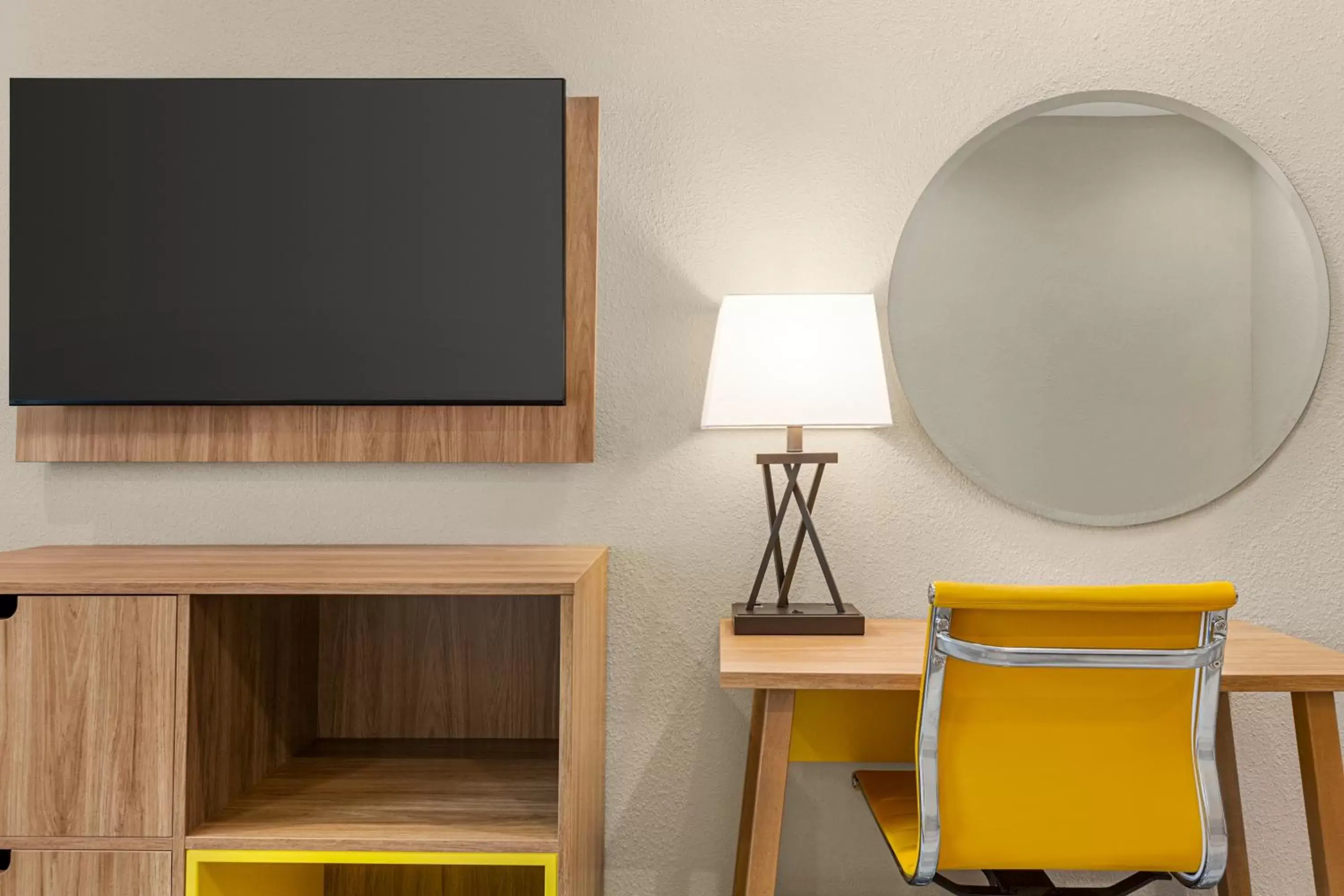 2 Queen Beds, Kitchenette, Deluxe Room, Non-Smoking in Days Inn & Suites by Wyndham Greater Tomball 2 Queen Beds, Kitchenette, Deluxe Room, Non-Smoking in Days Inn & Suites by Wyndham Greater Tomball