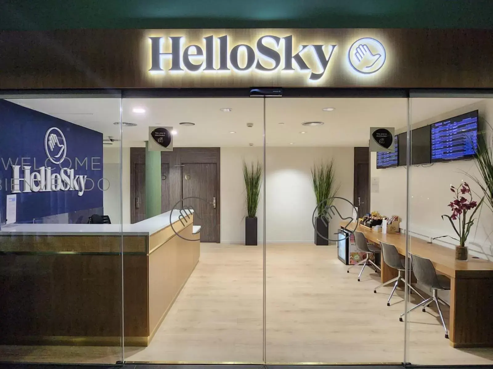 HelloSky Air Rooms Madrid HelloSky Air Rooms Madrid
