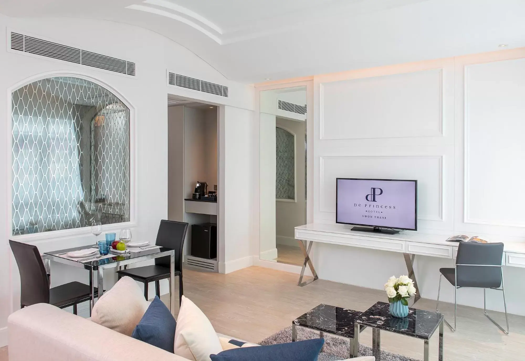 Junior Suite in De Princess Hotel Udonthani Junior Suite in De Princess Hotel Udonthani