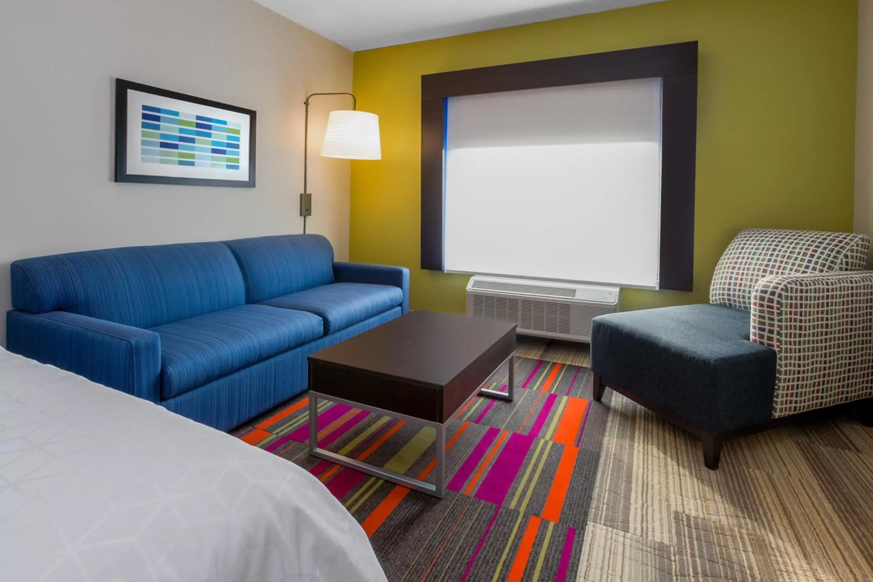 Suite with Two Beds - Non-Smoking in Holiday Inn Express Hotel & Suites Woodhaven by IHG Suite with Two Beds - Non-Smoking in Holiday Inn Express Hotel & Suites Woodhaven by IHG