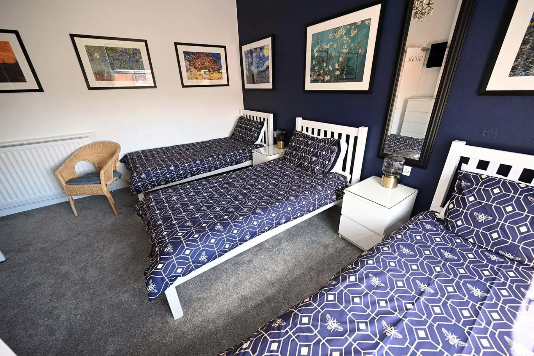 Comfort Triple Room with Shower in The Hathaways Comfort Triple Room with Shower in The Hathaways