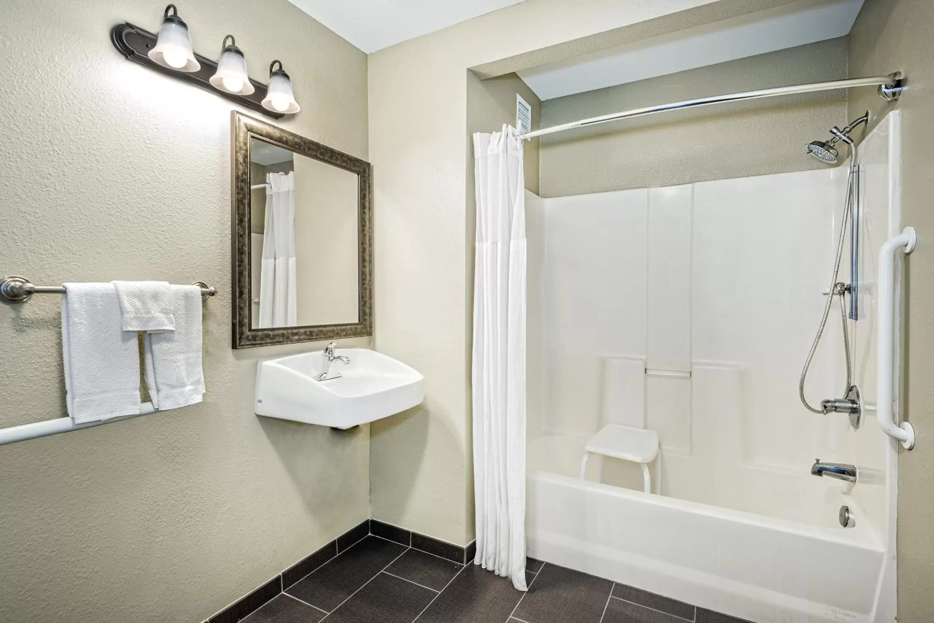 One-Bedroom Suite - Disability Access/Non-Smoking in Staybridge Suites Austin Round Rock by IHG One-Bedroom Suite - Disability Access/Non-Smoking in Staybridge Suites Austin Round Rock by IHG